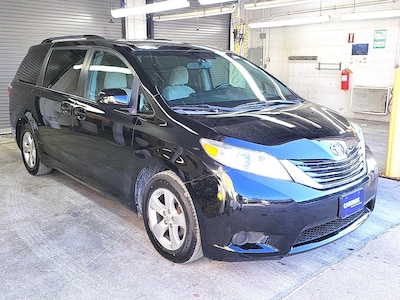 2017 Toyota Sienna LE