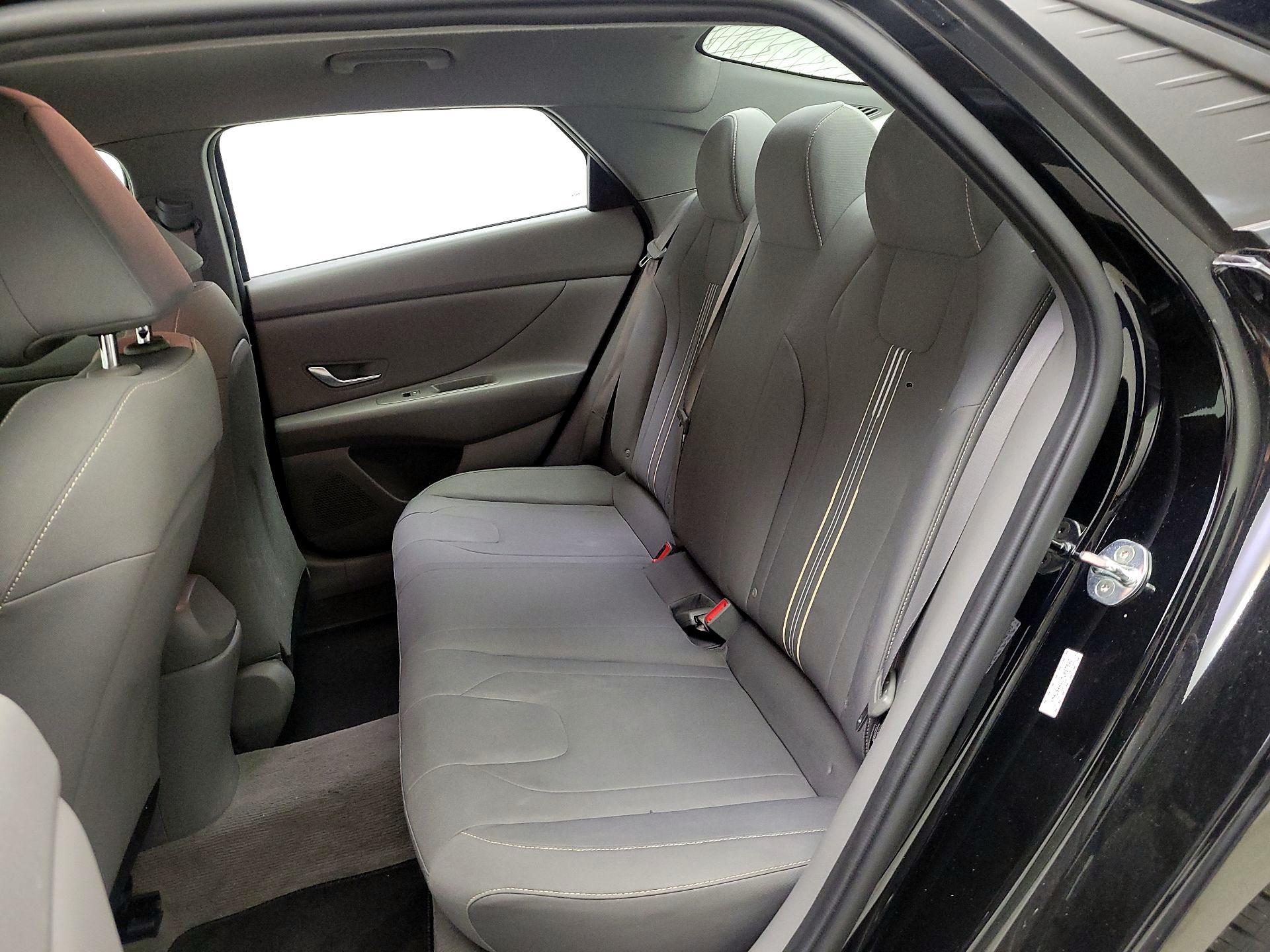 Thumbnail: 2021 Hyundai Elantra - 19