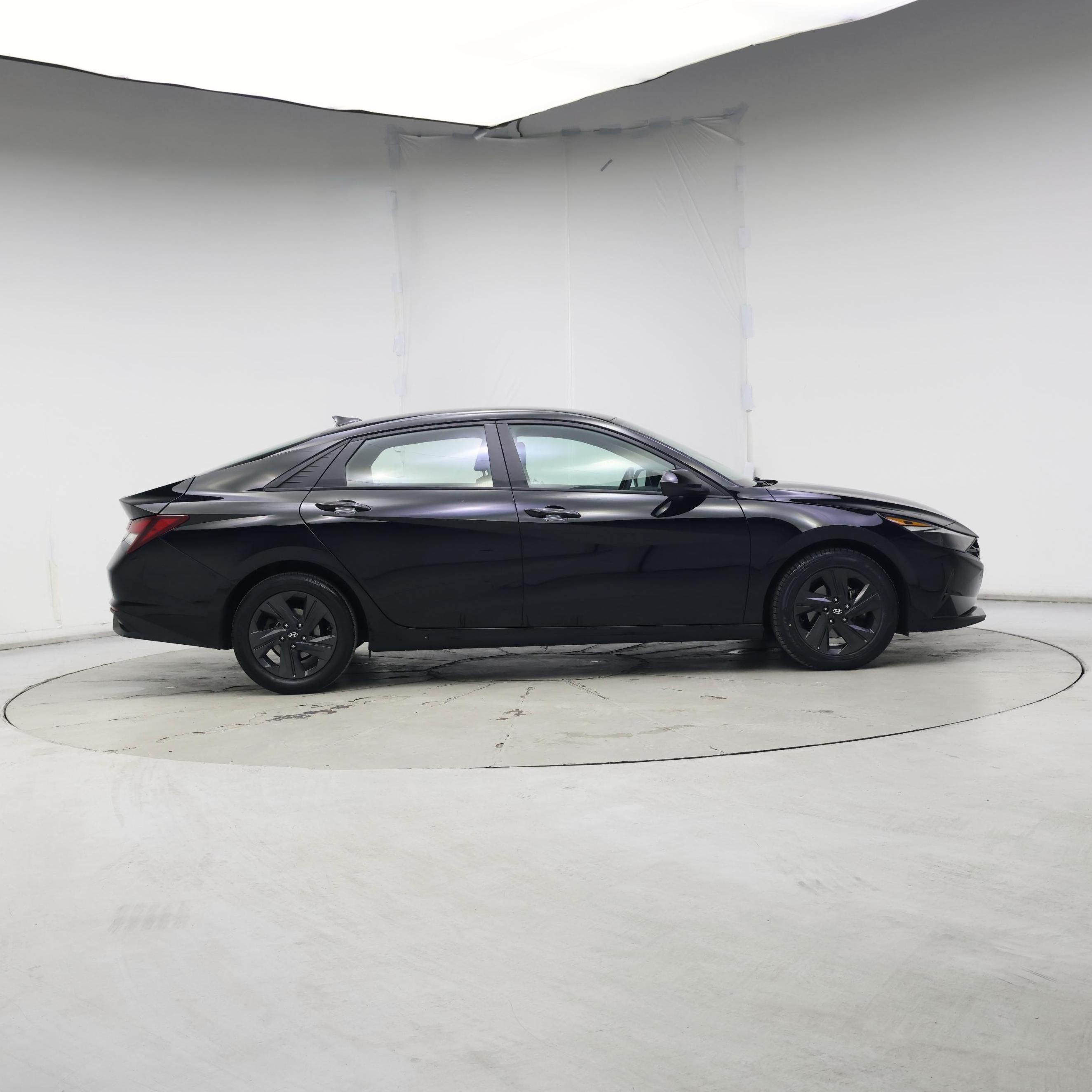 Thumbnail: 2021 Hyundai Elantra - 7