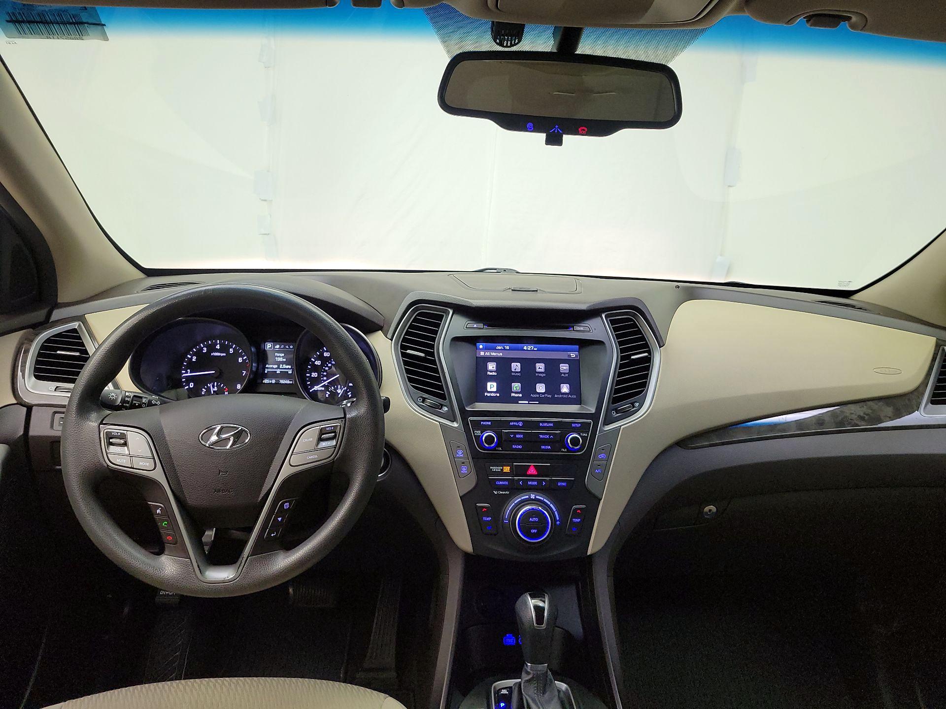 Thumbnail: 2017 Hyundai Santa Fe - 9