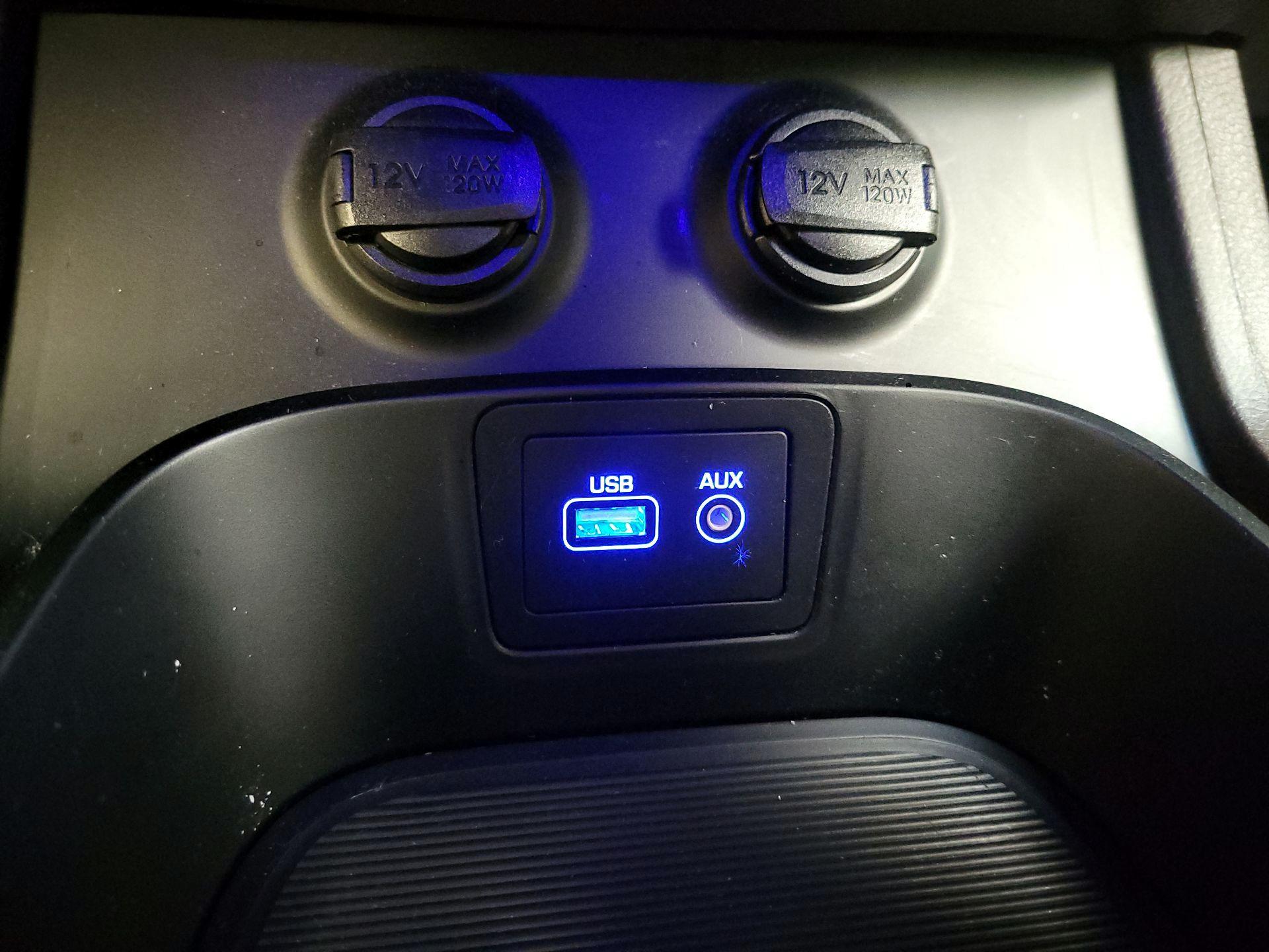 Thumbnail: 2017 Hyundai Santa Fe - 18