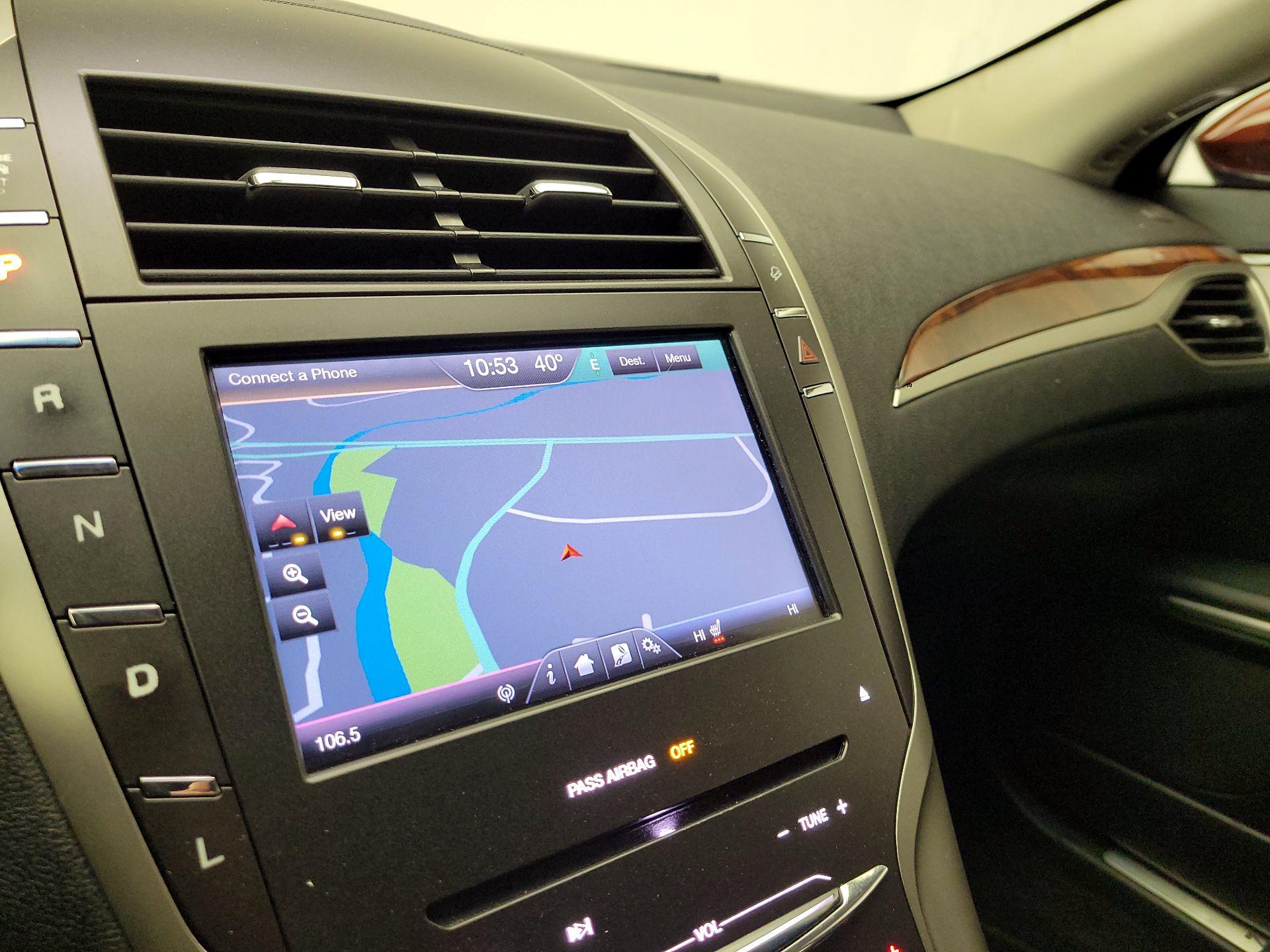 Thumbnail: 2015 Lincoln MKZ - 14