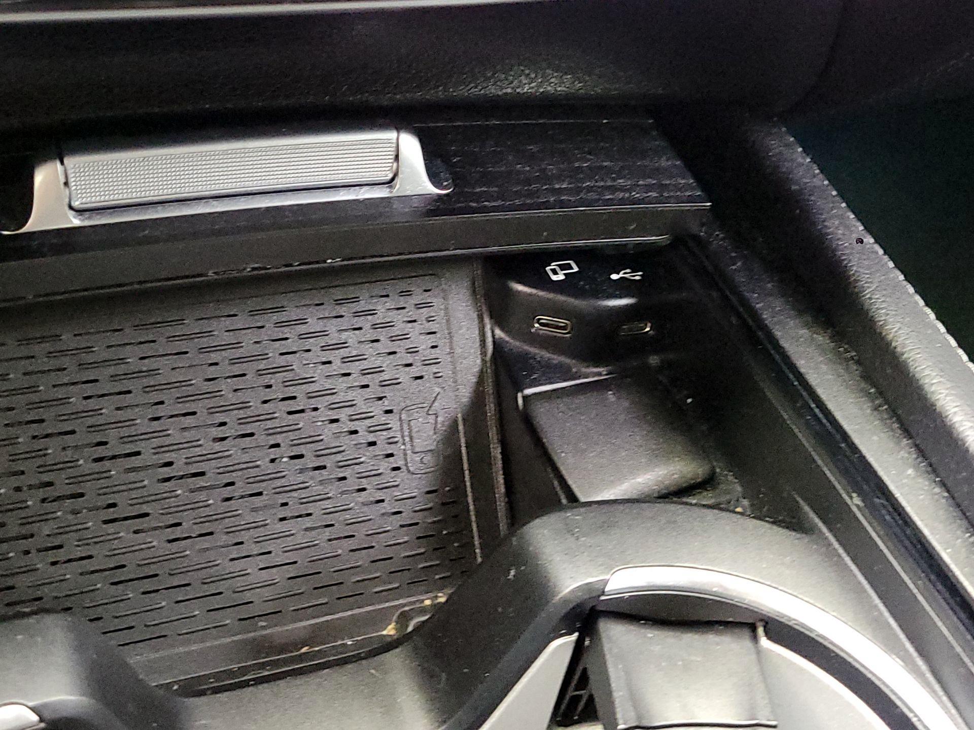 Thumbnail: 2021 Mercedes-Benz GLE - 17