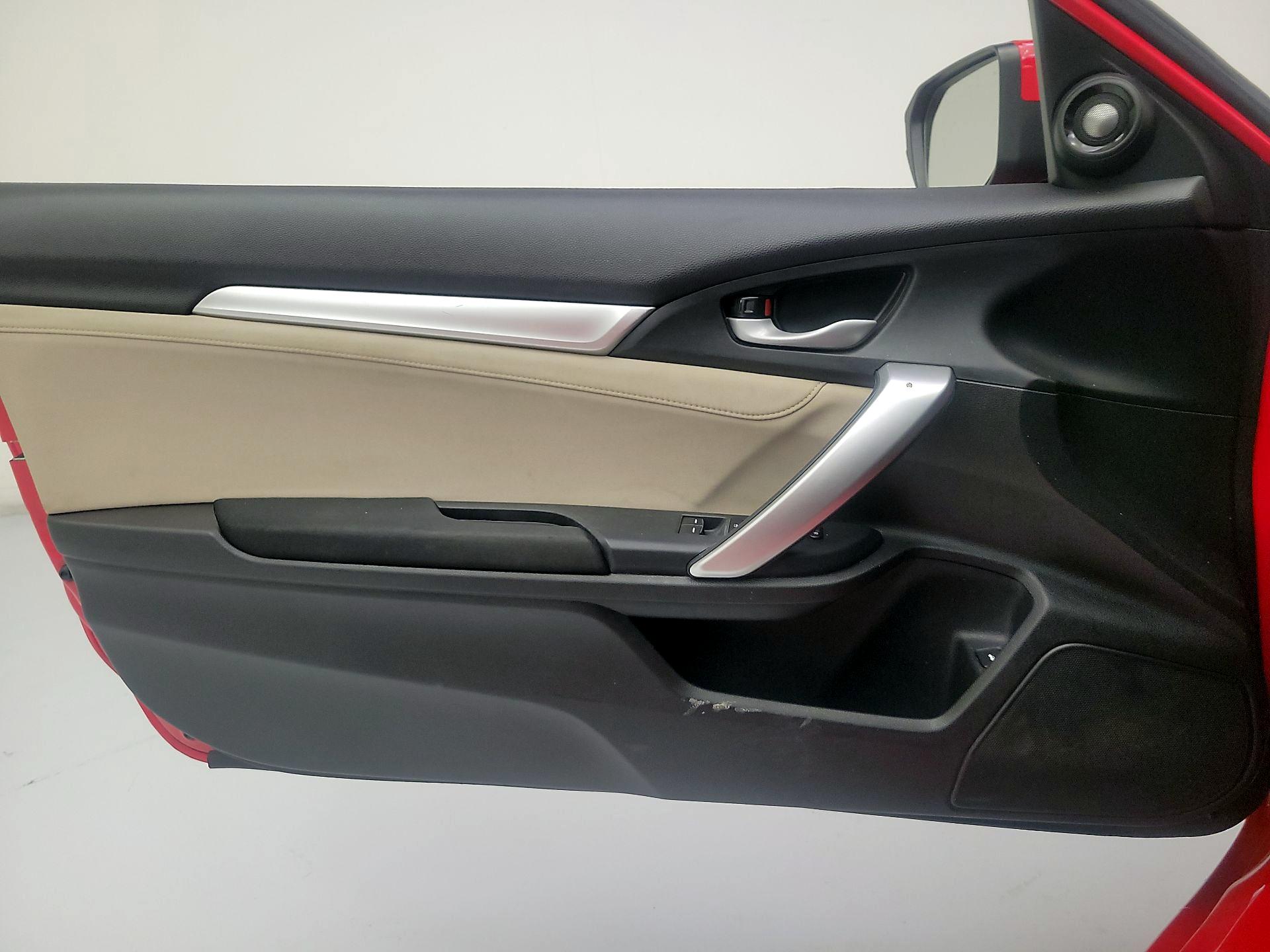 Thumbnail: 2017 Honda Civic - 10