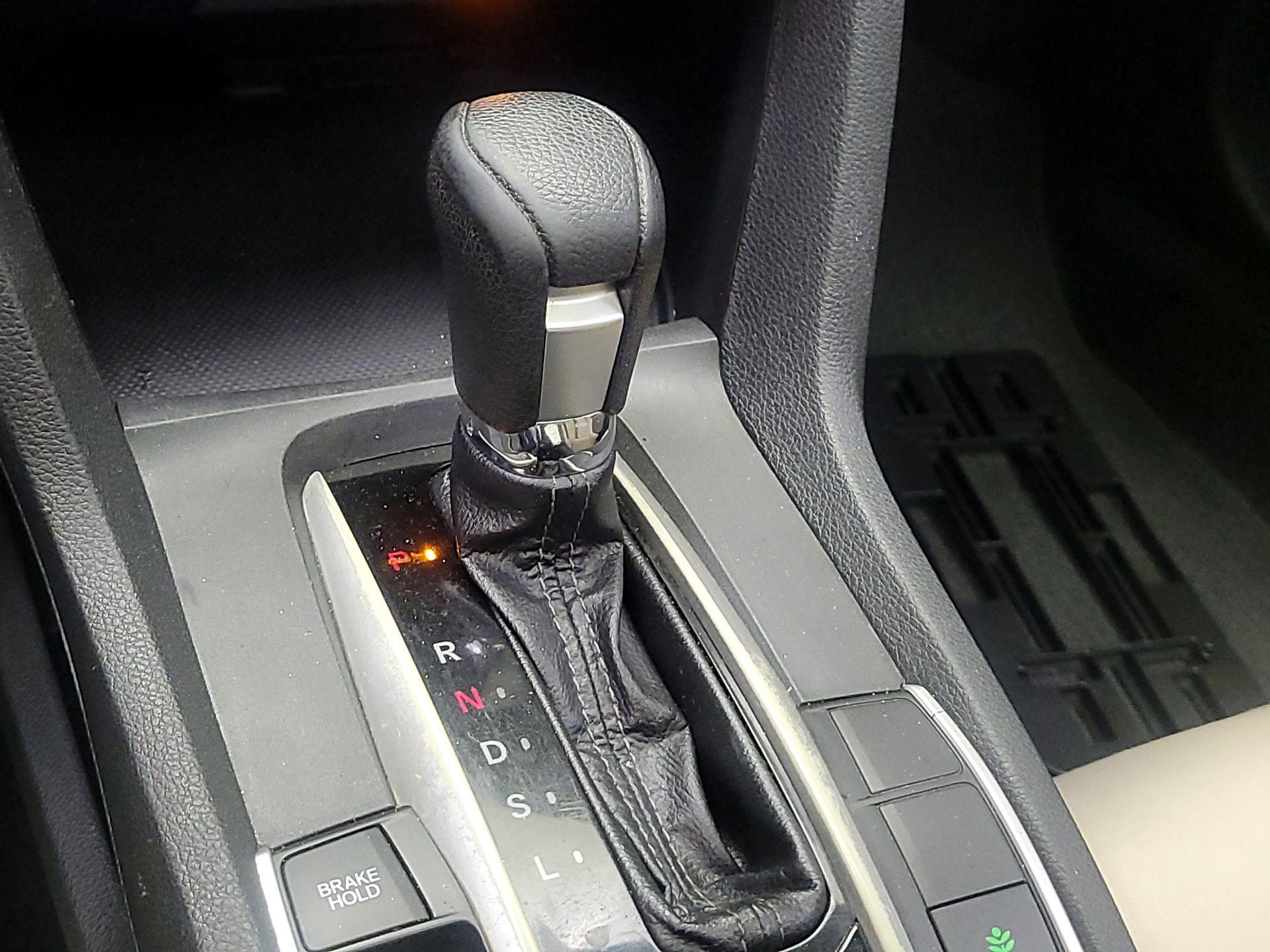 Thumbnail: 2017 Honda Civic - 15