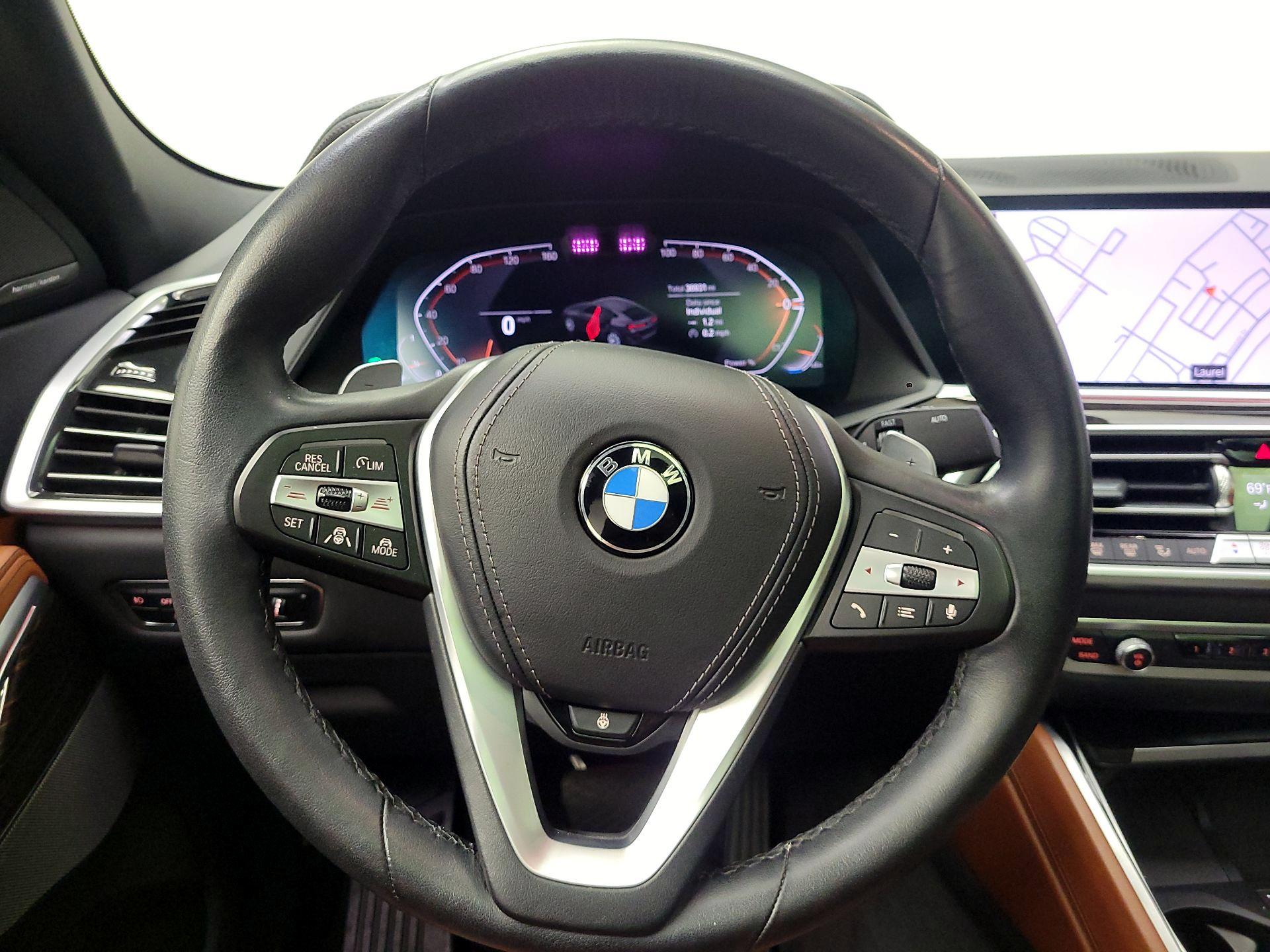 Thumbnail: 2021 BMW X6 - 10