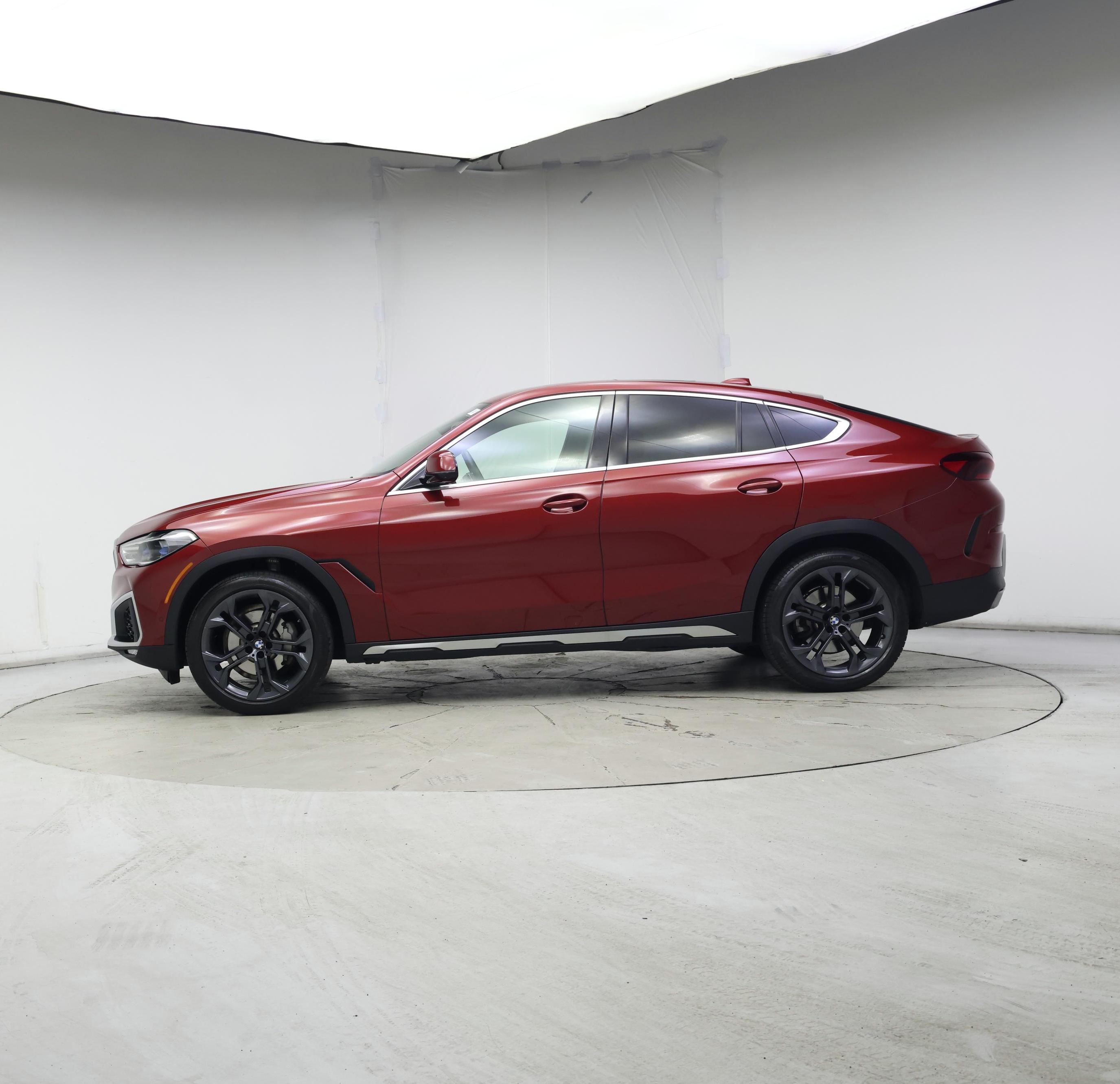 Thumbnail: 2021 BMW X6 - 3