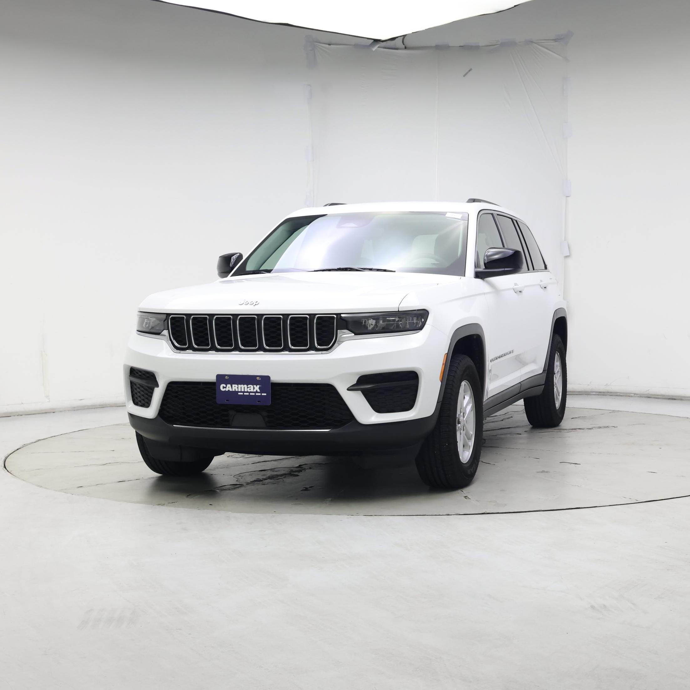 Thumbnail: 2023 Jeep Grand Cherokee - 4