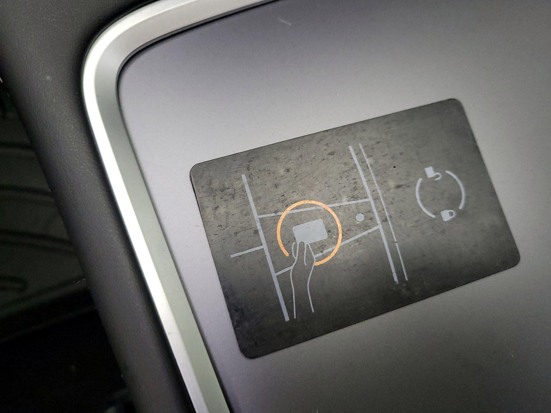 Thumbnail: 2022 Tesla Model 3 - 19