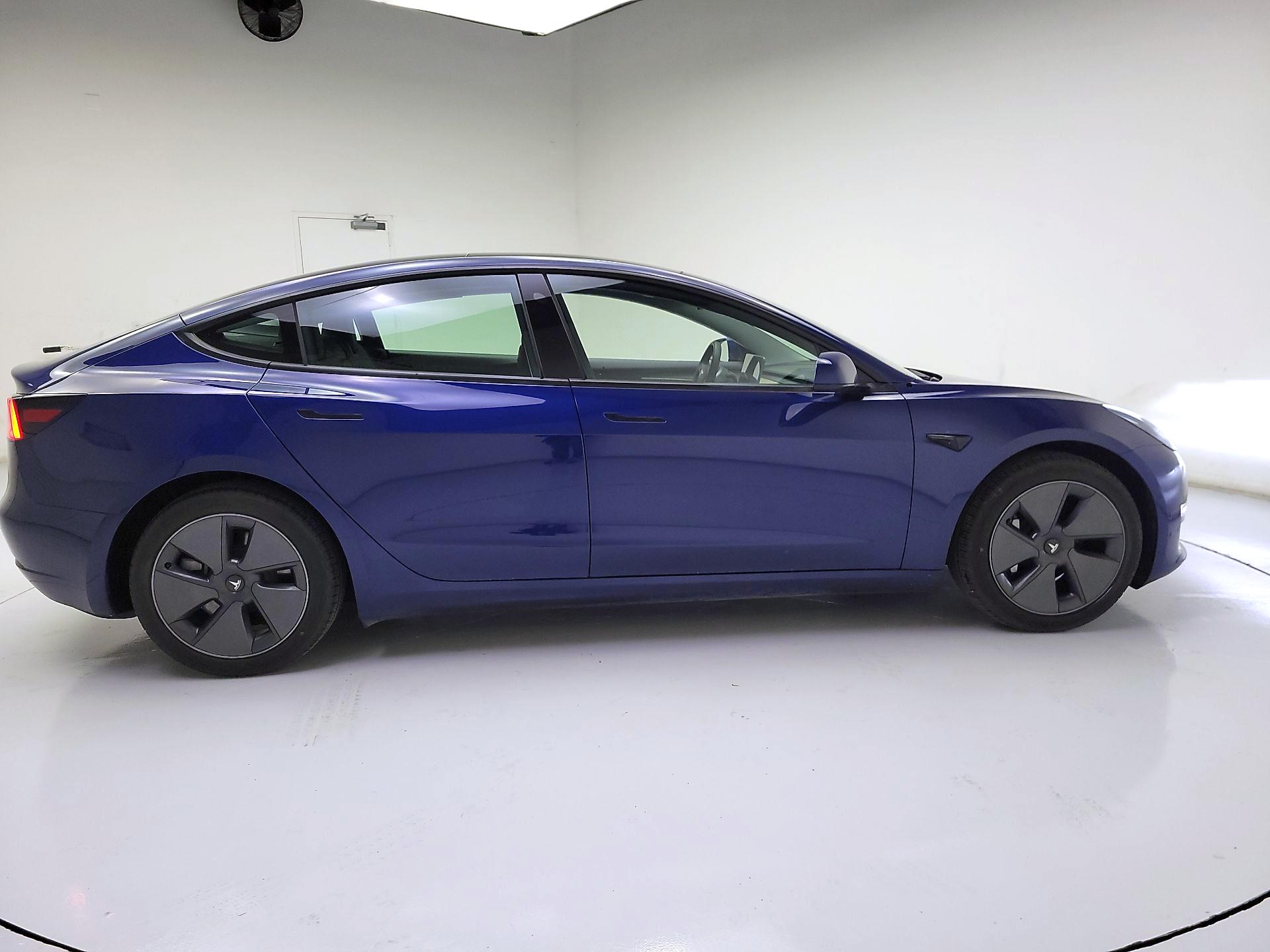 Thumbnail: 2022 Tesla Model 3 - 4