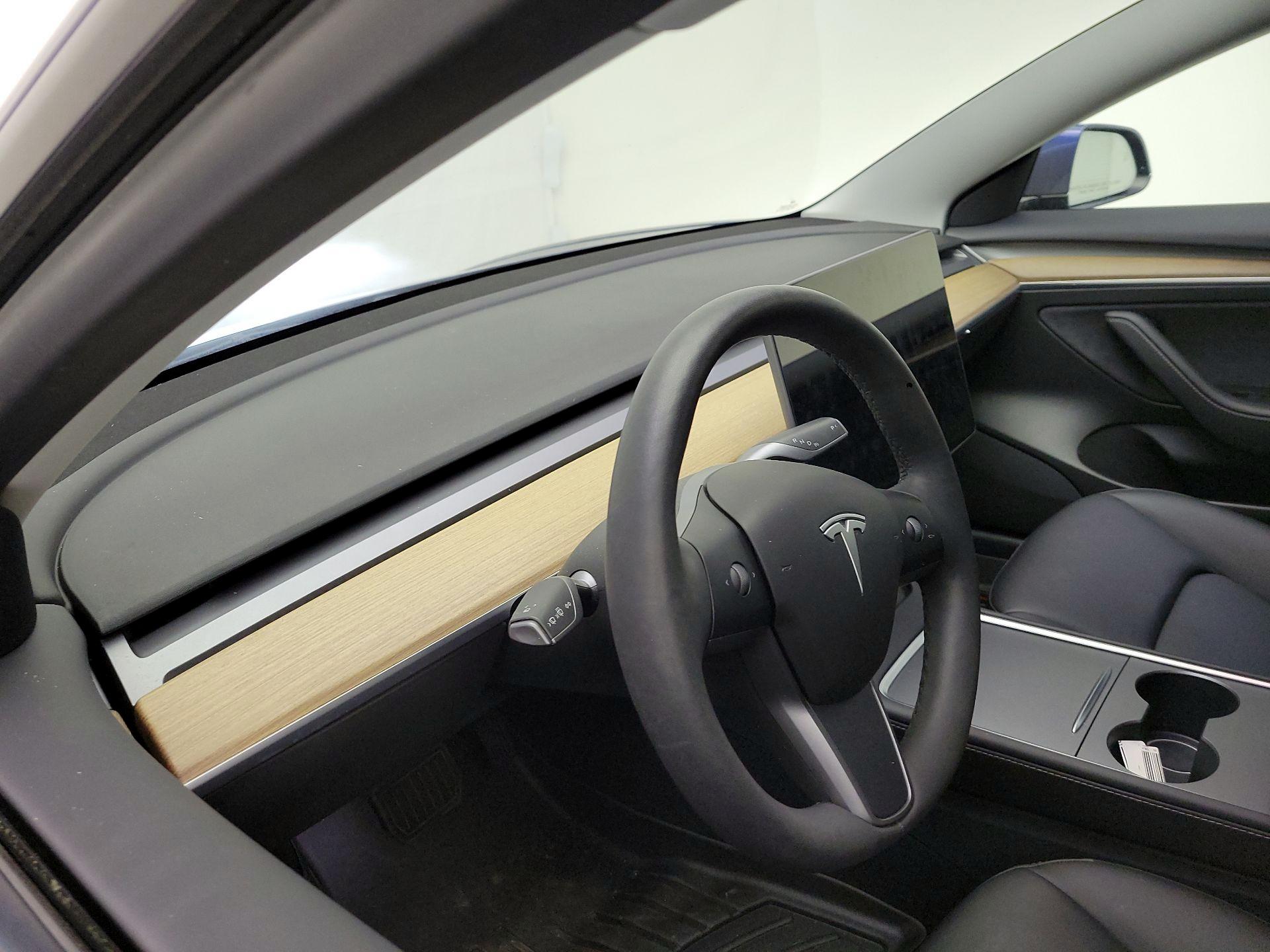 Thumbnail: 2022 Tesla Model 3 - 8