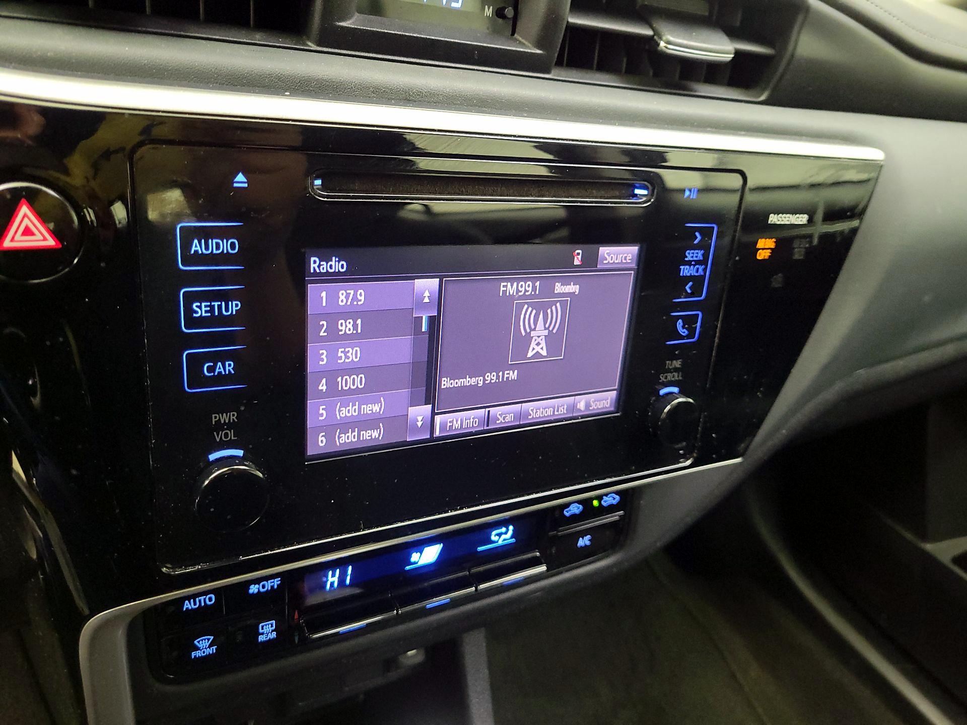 Thumbnail: 2017 Toyota Corolla - 15