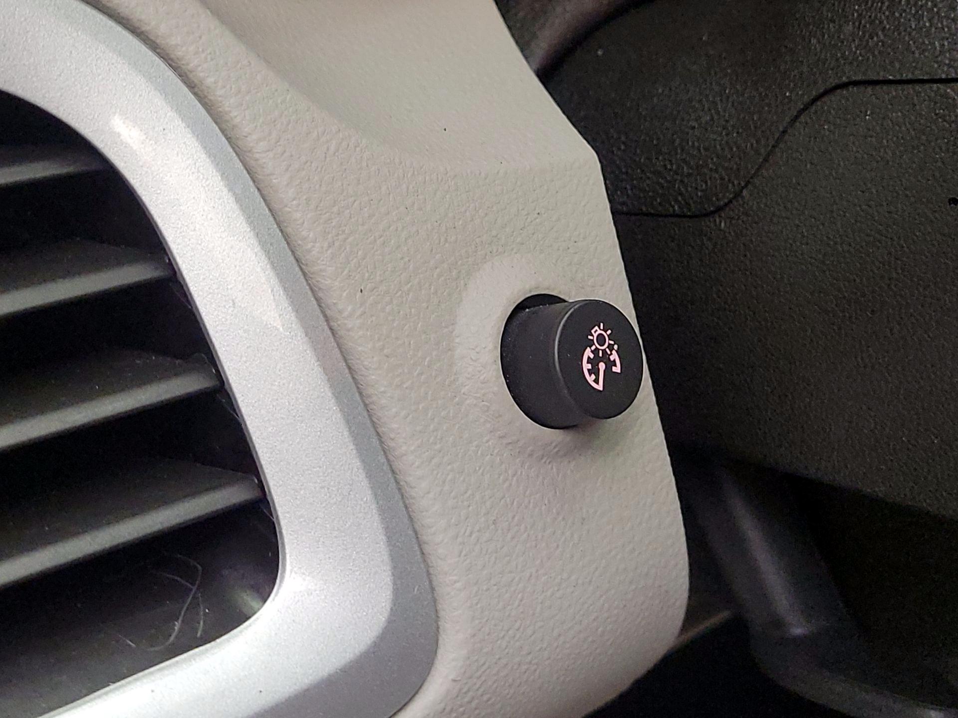 Thumbnail: 2015 GMC Terrain - 13