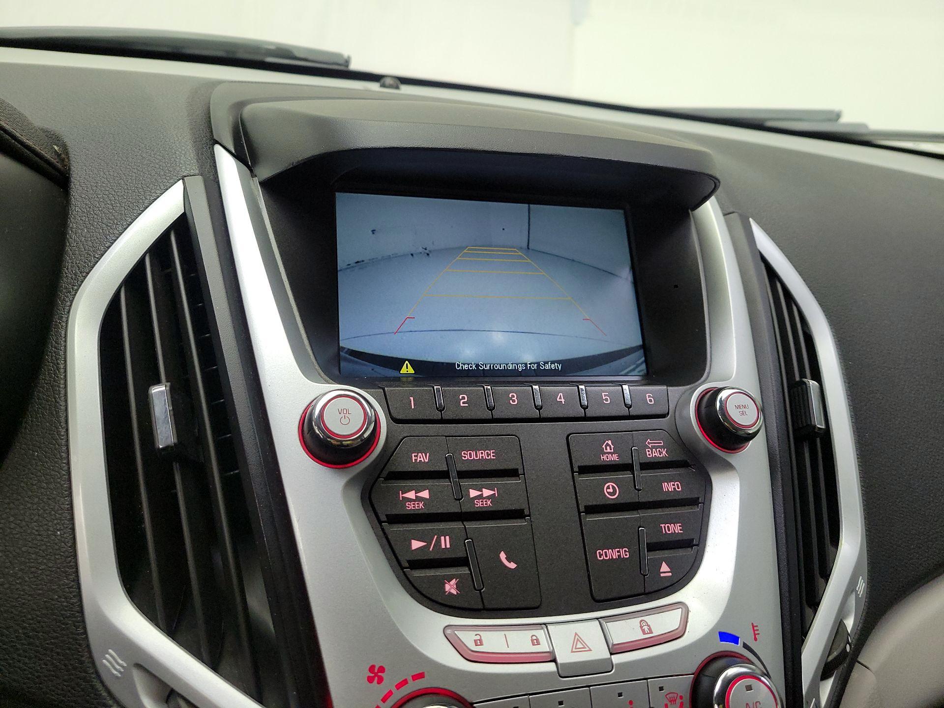 Thumbnail: 2015 GMC Terrain - 14