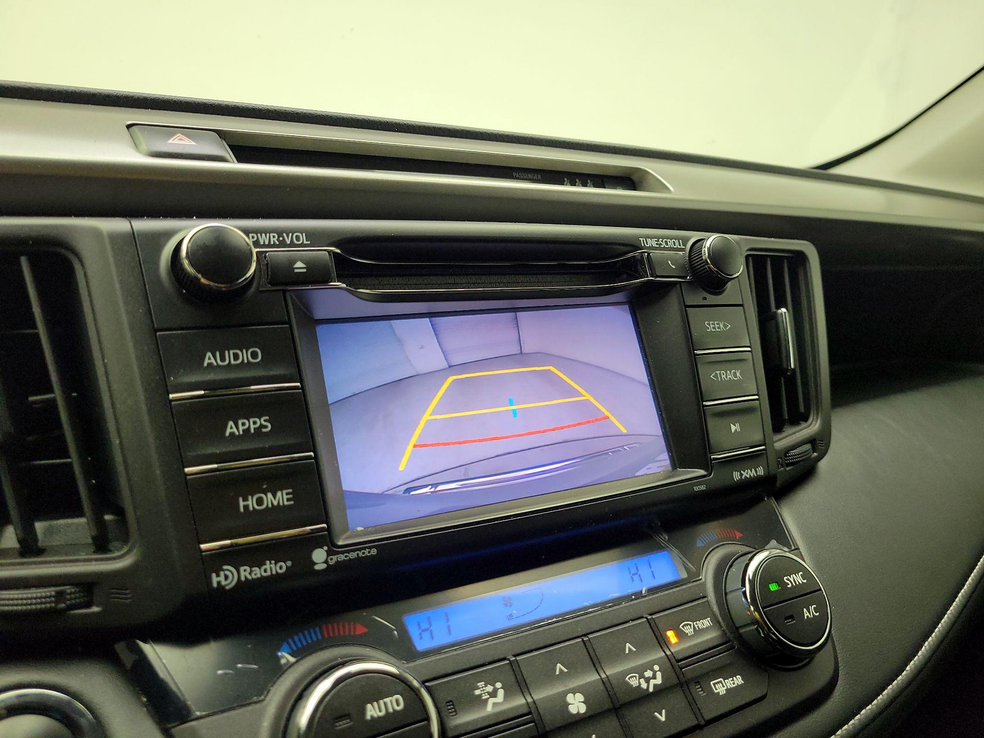 Thumbnail: 2018 Toyota RAV4 - 14