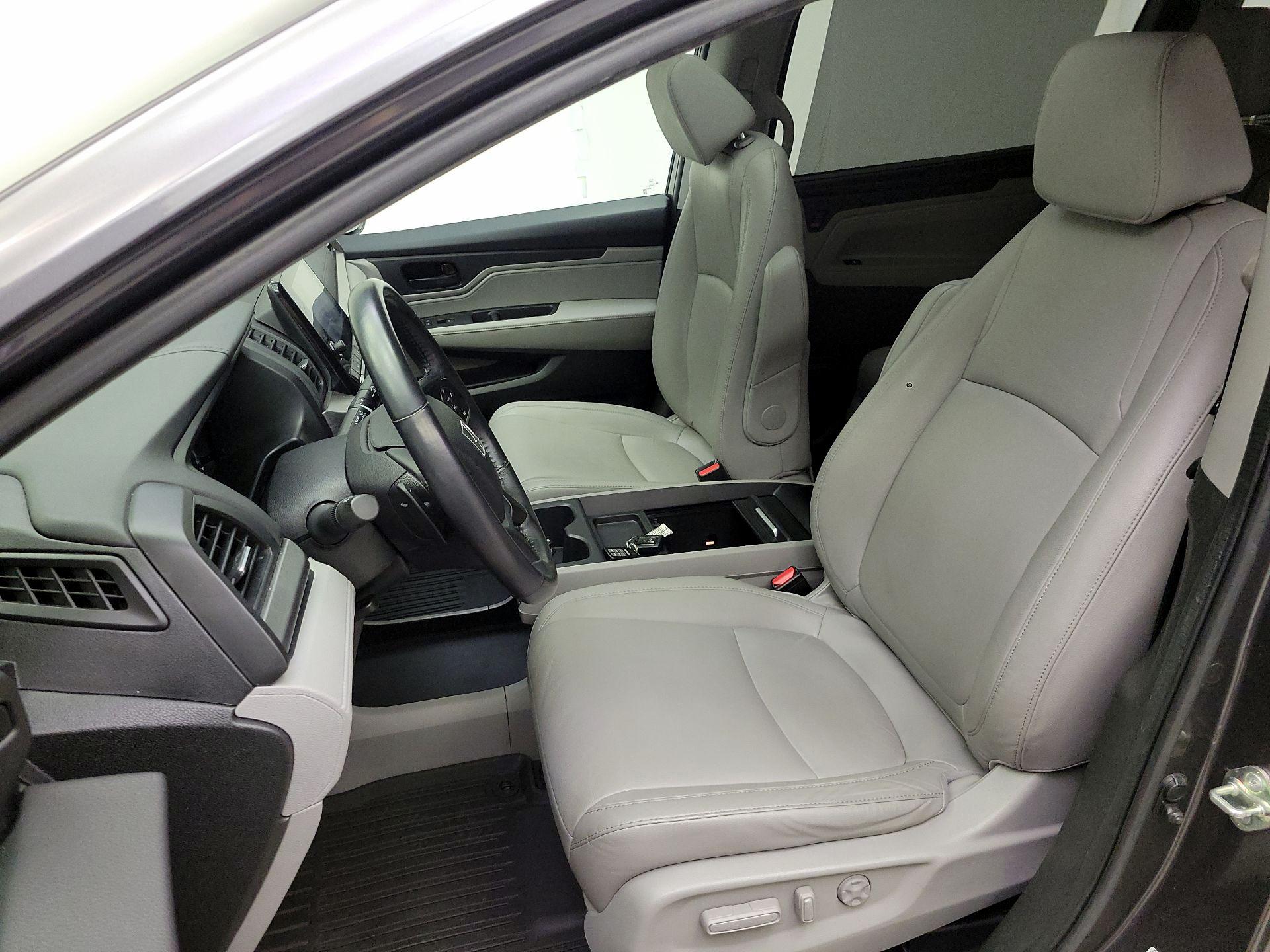 Thumbnail: 2019 Honda Odyssey - 11