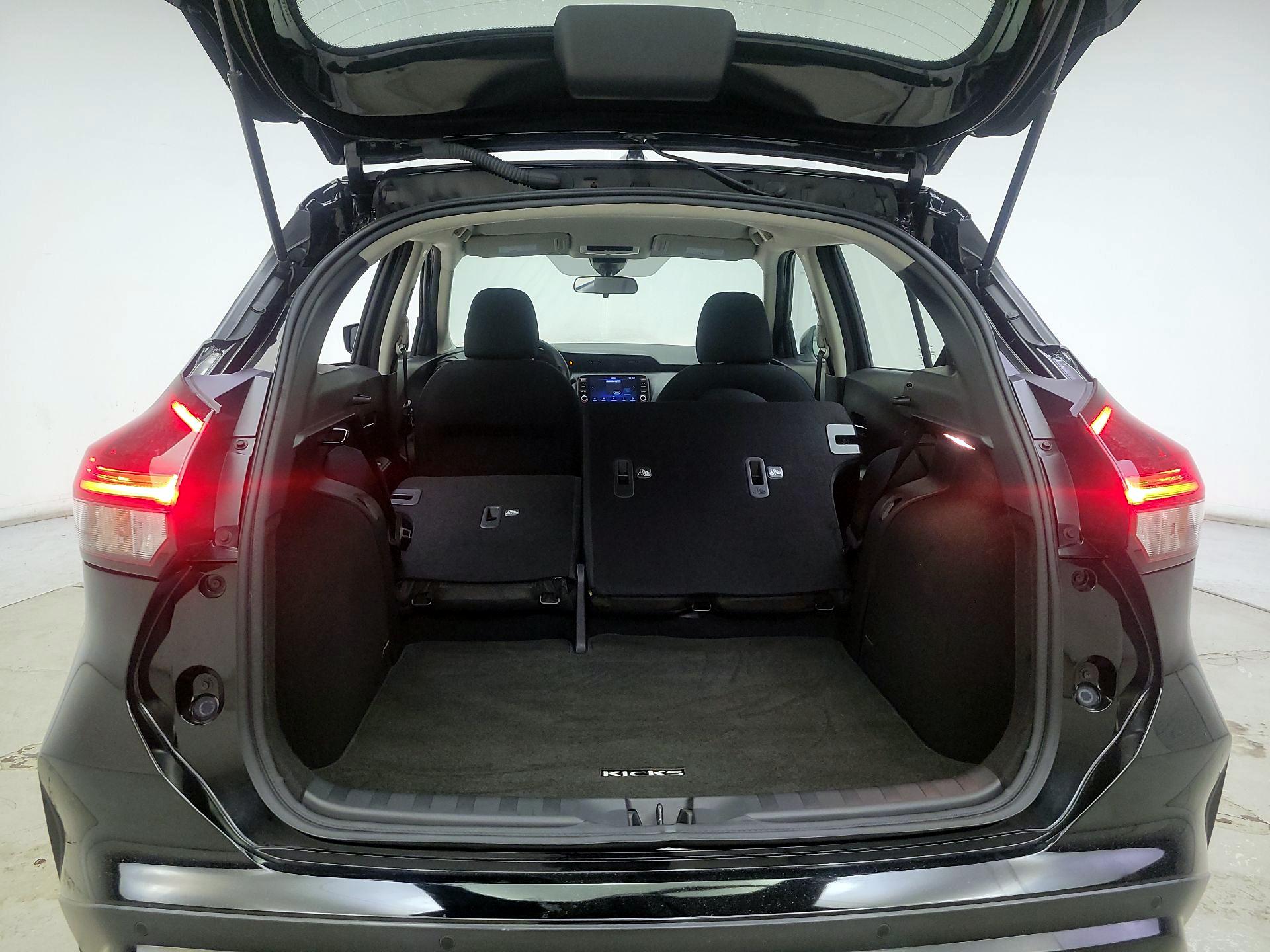 Thumbnail: 2023 Nissan Kicks - 20