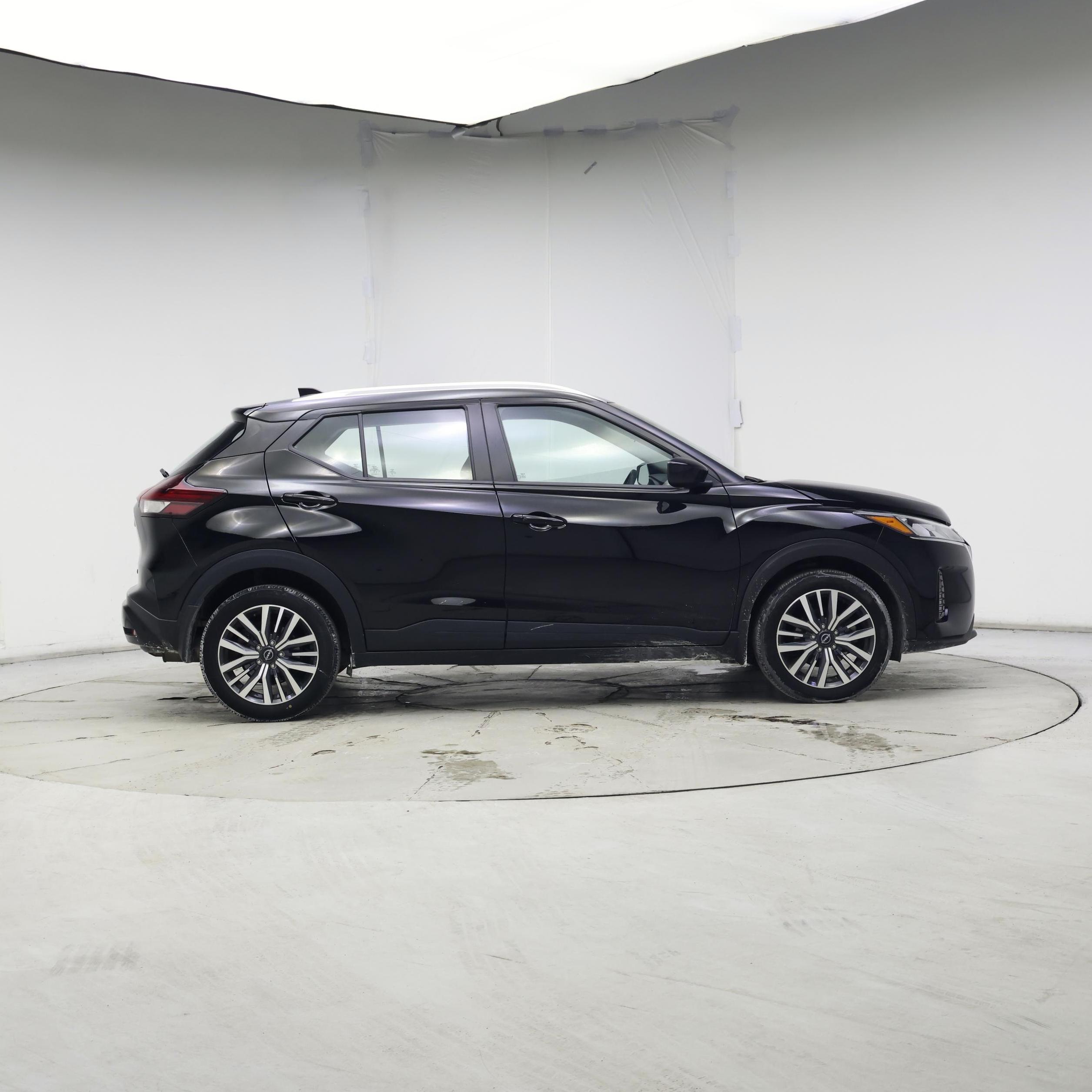 Thumbnail: 2023 Nissan Kicks - 7