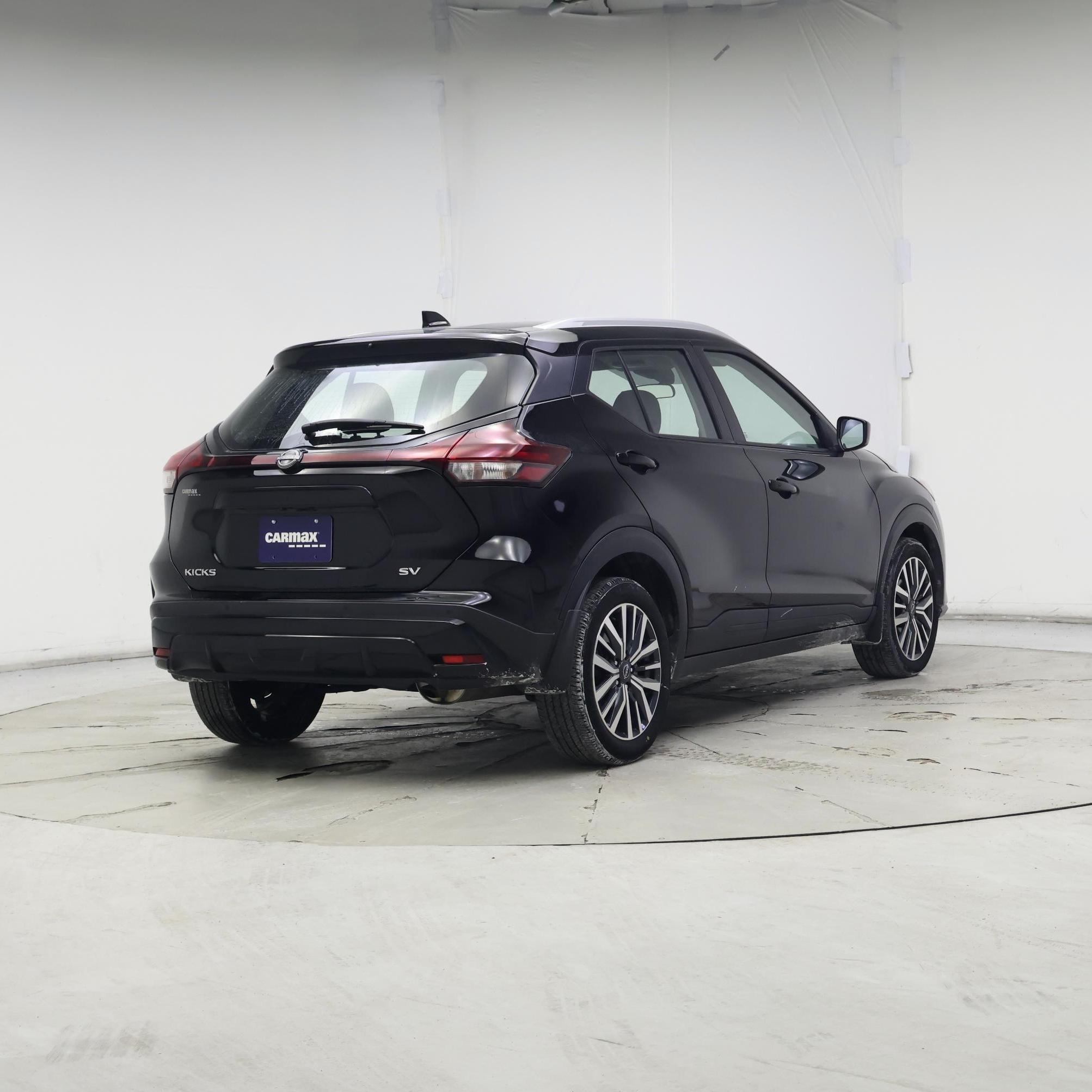 Thumbnail: 2023 Nissan Kicks - 8