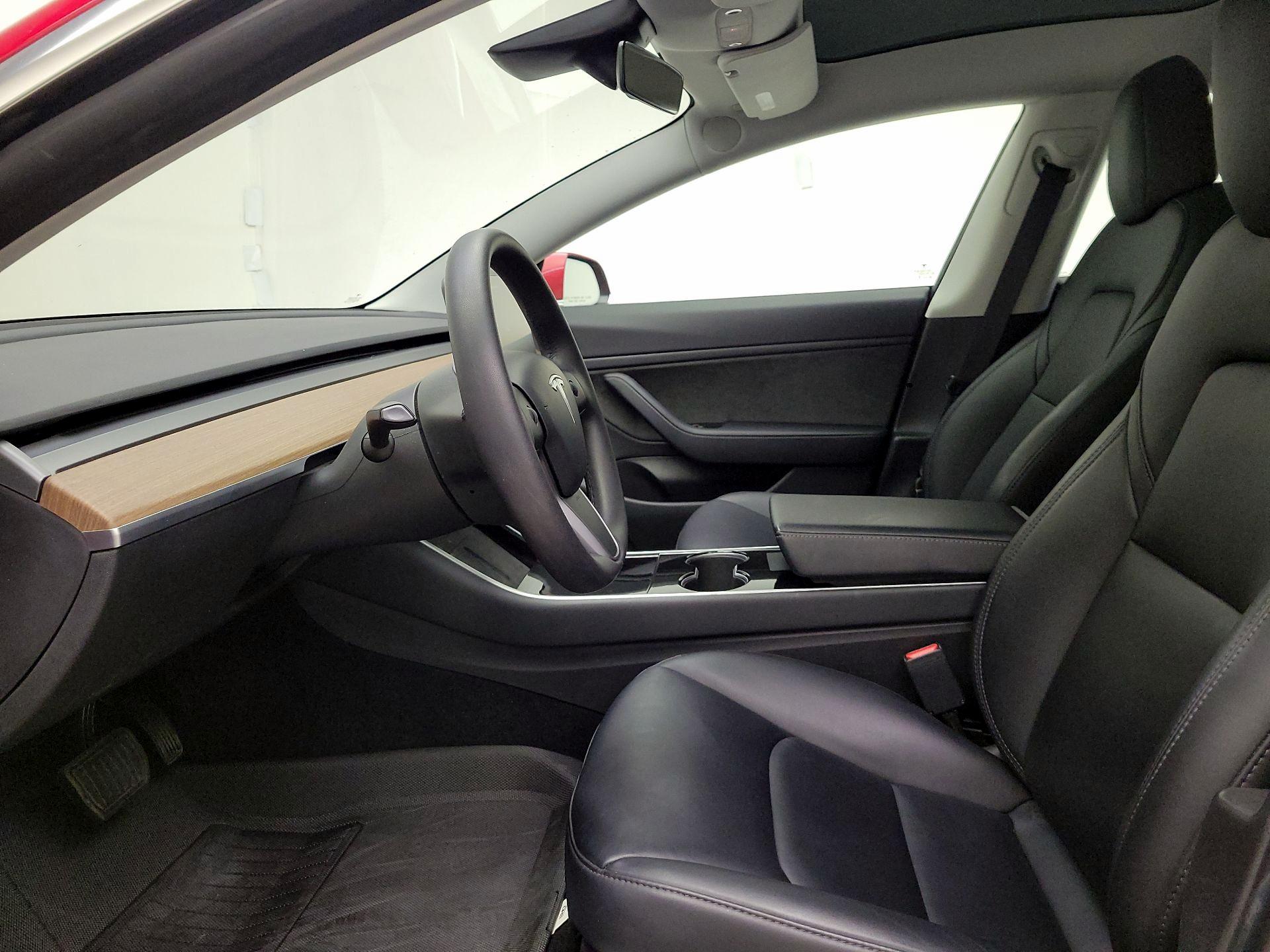 Thumbnail: 2020 Tesla Model 3 - 11