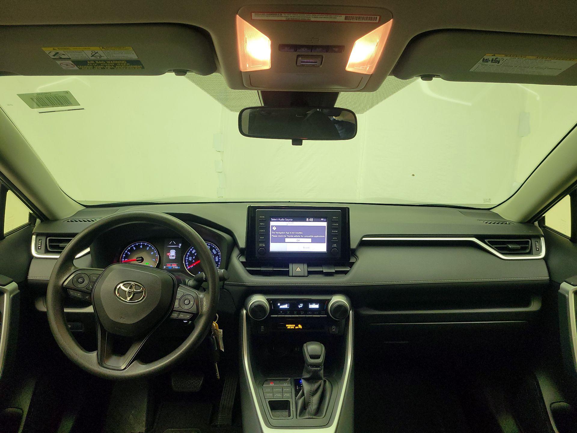 Thumbnail: 2019 Toyota RAV4 - 9