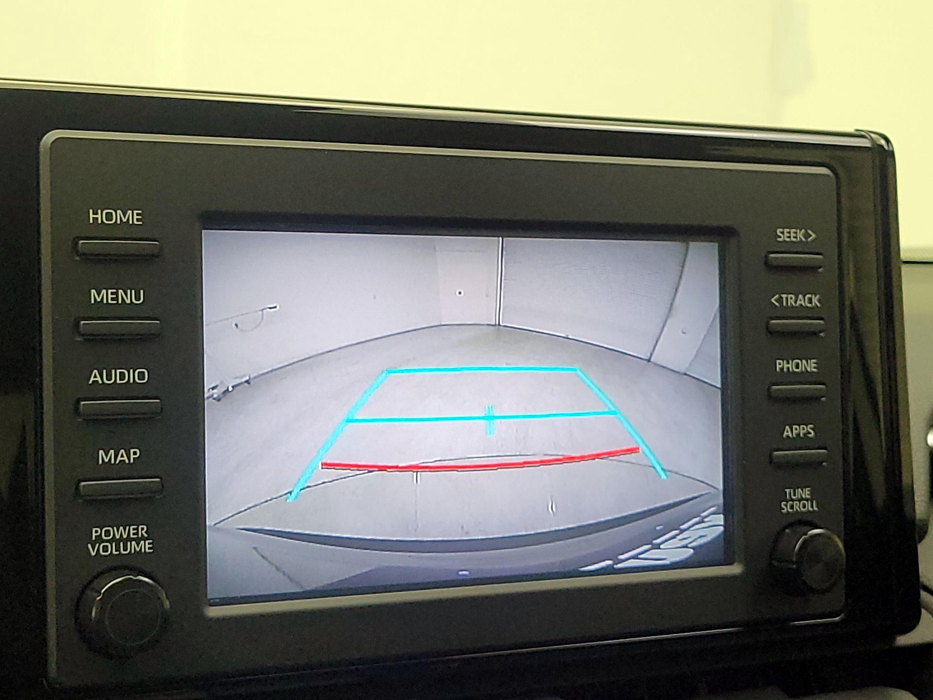 Thumbnail: 2019 Toyota RAV4 - 14