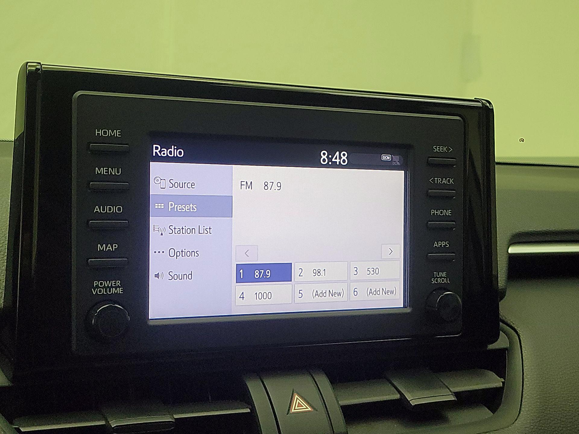 Thumbnail: 2019 Toyota RAV4 - 15