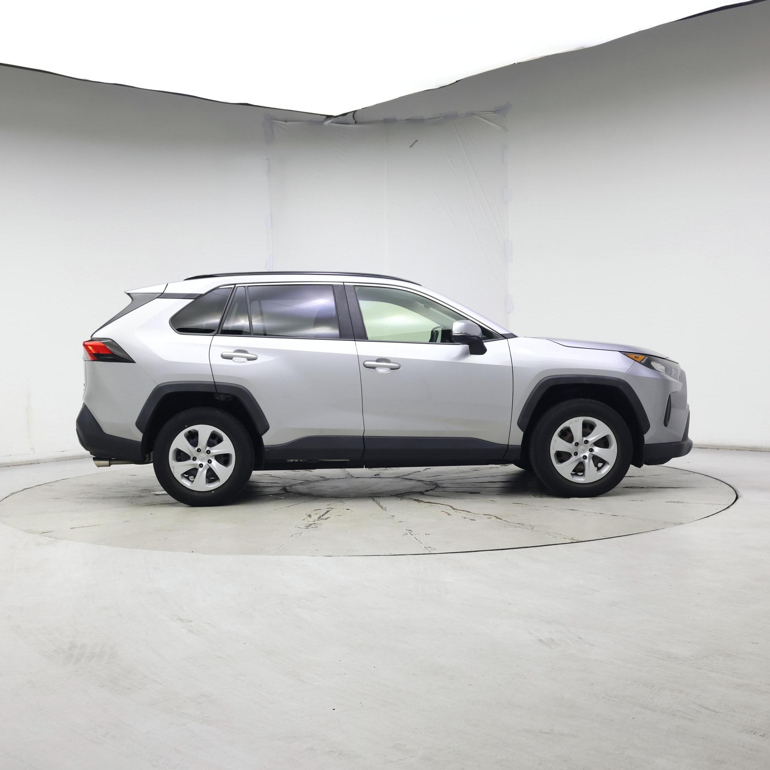 Thumbnail: 2019 Toyota RAV4 - 7