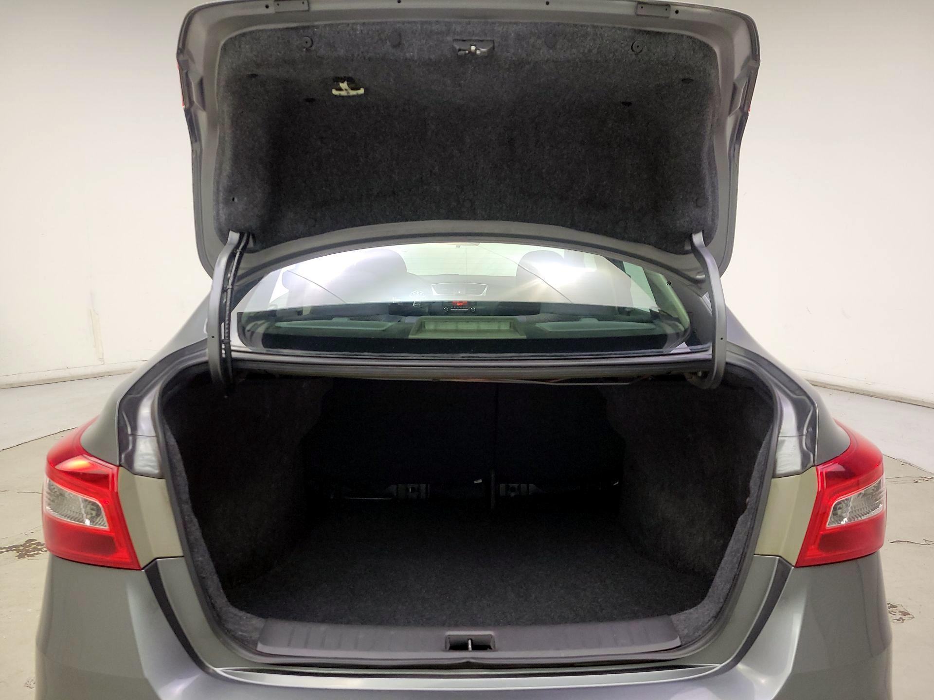 Thumbnail: 2017 Nissan Sentra - 19