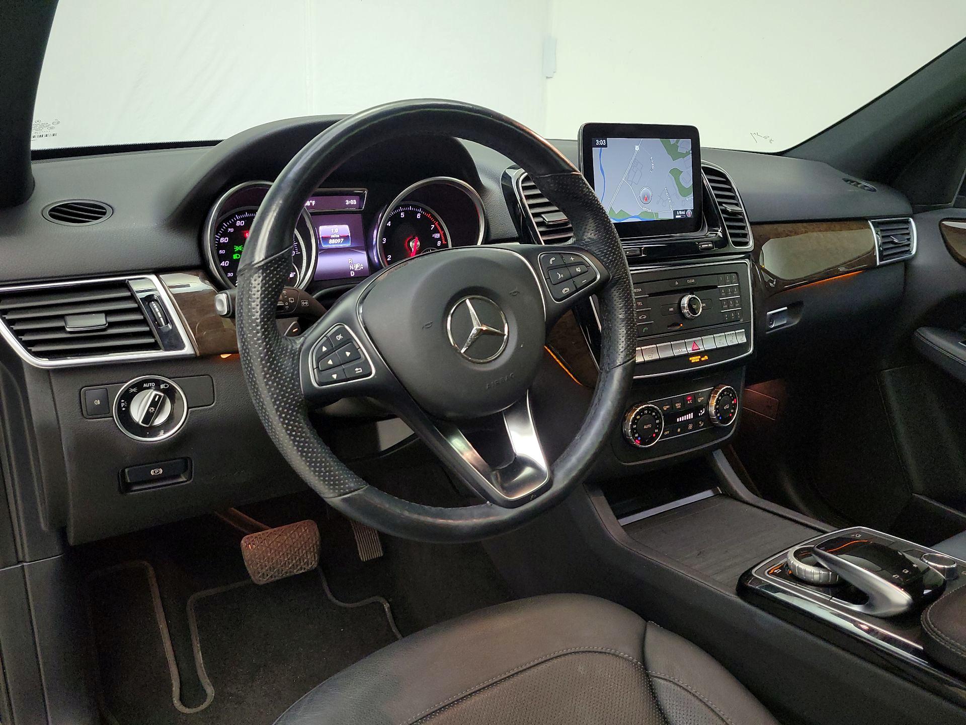Thumbnail: 2016 Mercedes-Benz GLE - 9