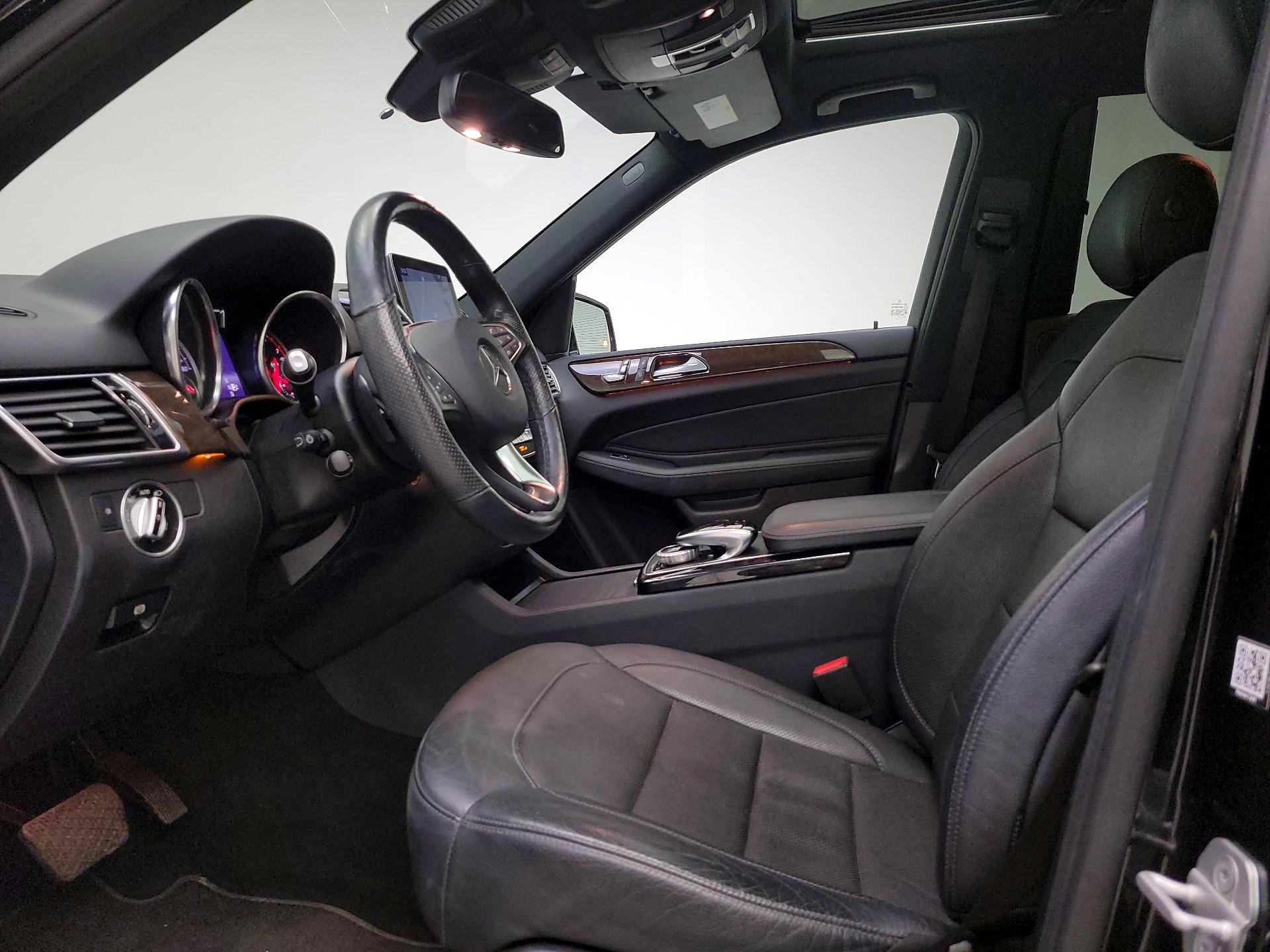 Thumbnail: 2016 Mercedes-Benz GLE - 11