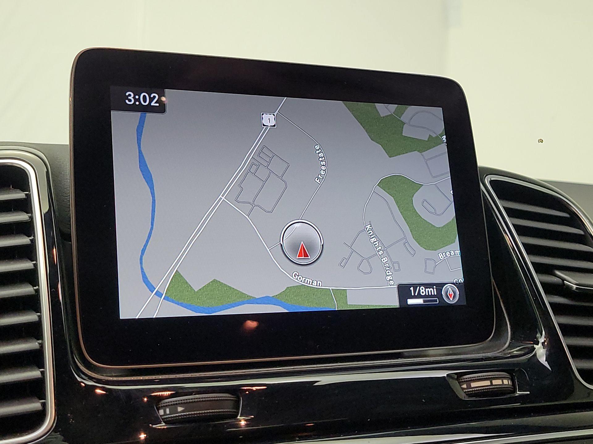 Thumbnail: 2016 Mercedes-Benz GLE - 14