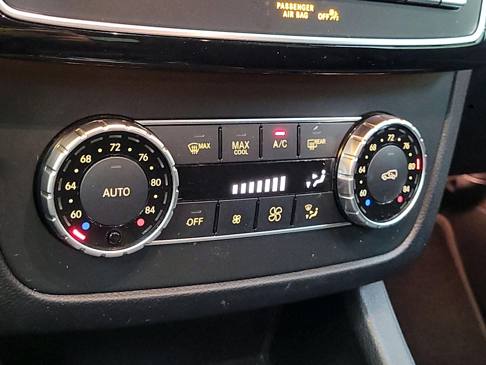 Thumbnail: 2016 Mercedes-Benz GLE - 17