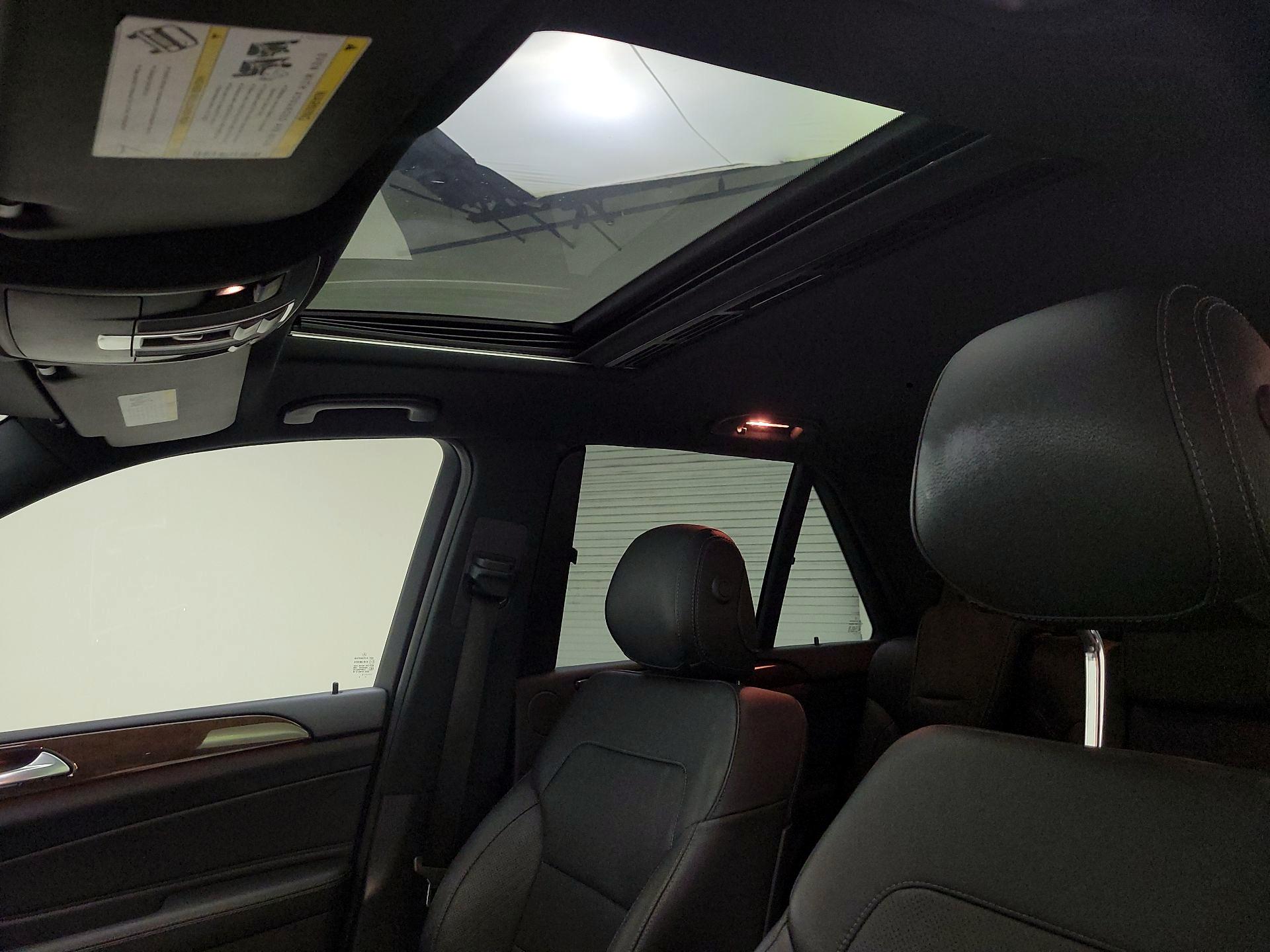 Thumbnail: 2016 Mercedes-Benz GLE - 20