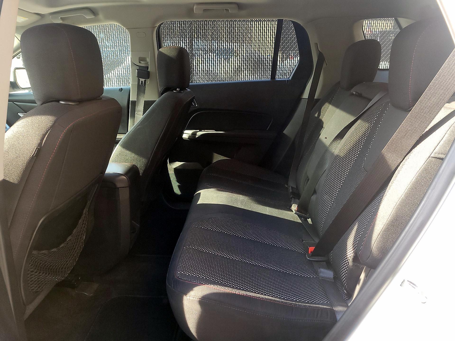 Thumbnail: 2015 GMC Terrain - 17