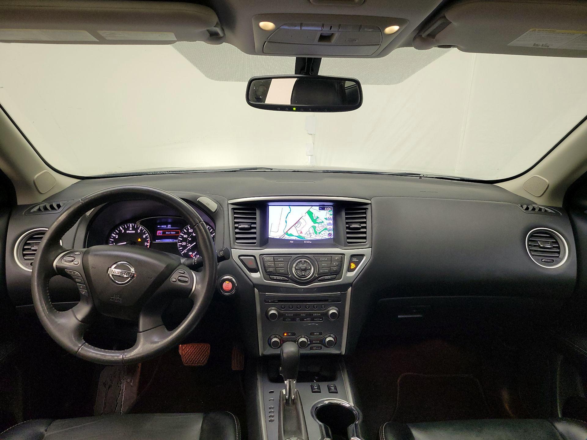 Thumbnail: 2017 Nissan Pathfinder - 9