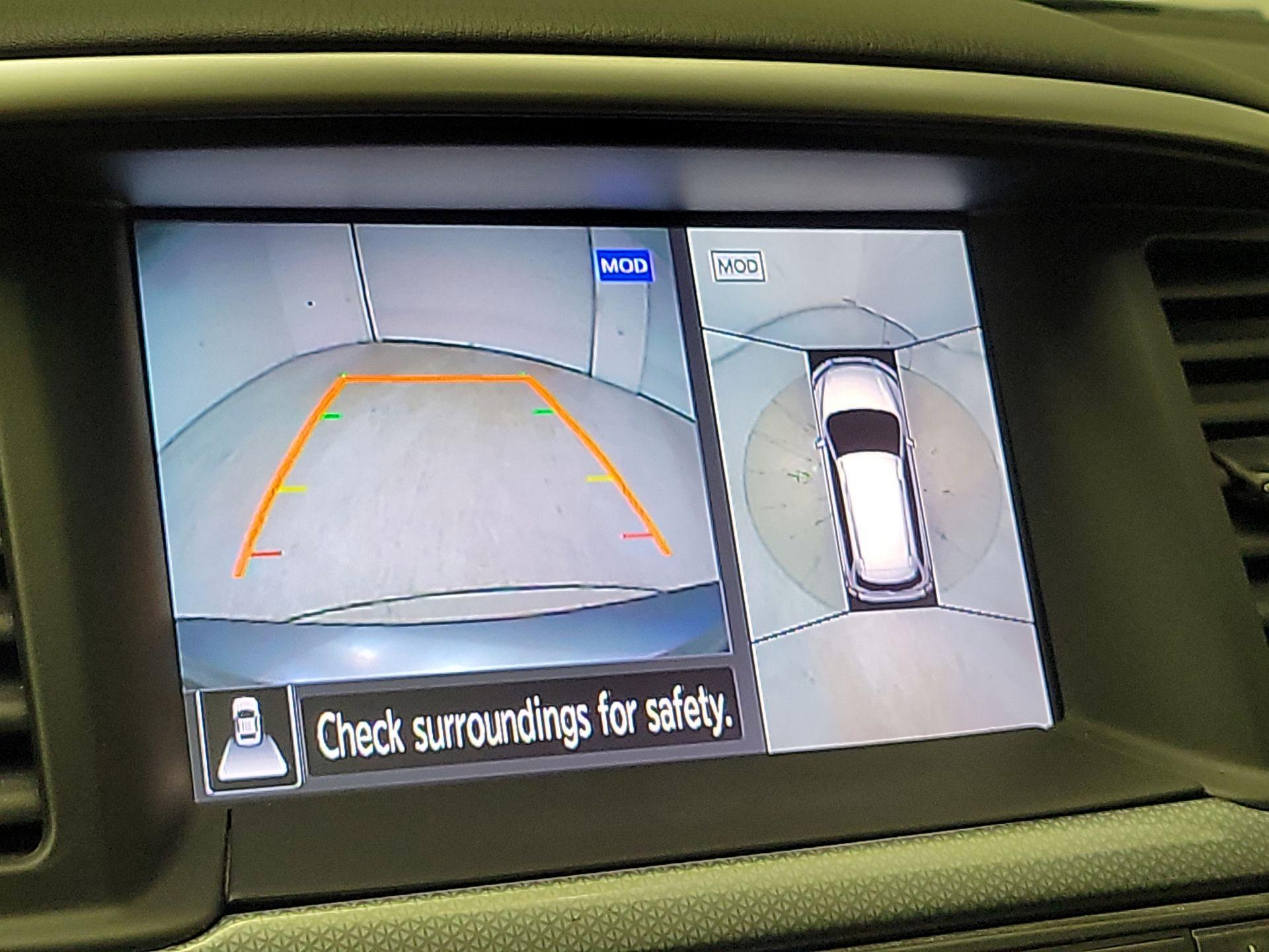 Thumbnail: 2017 Nissan Pathfinder - 15