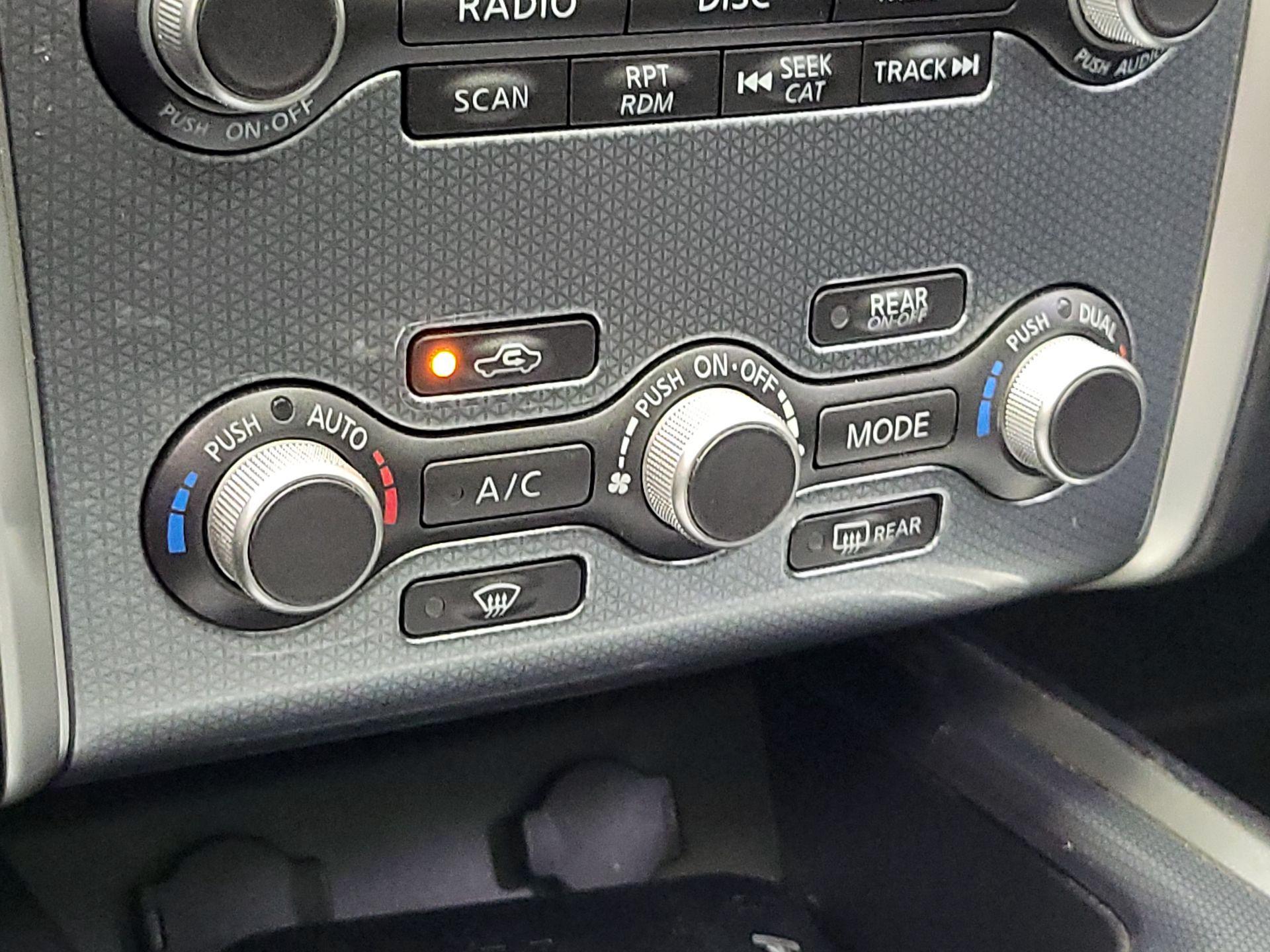 Thumbnail: 2017 Nissan Pathfinder - 17