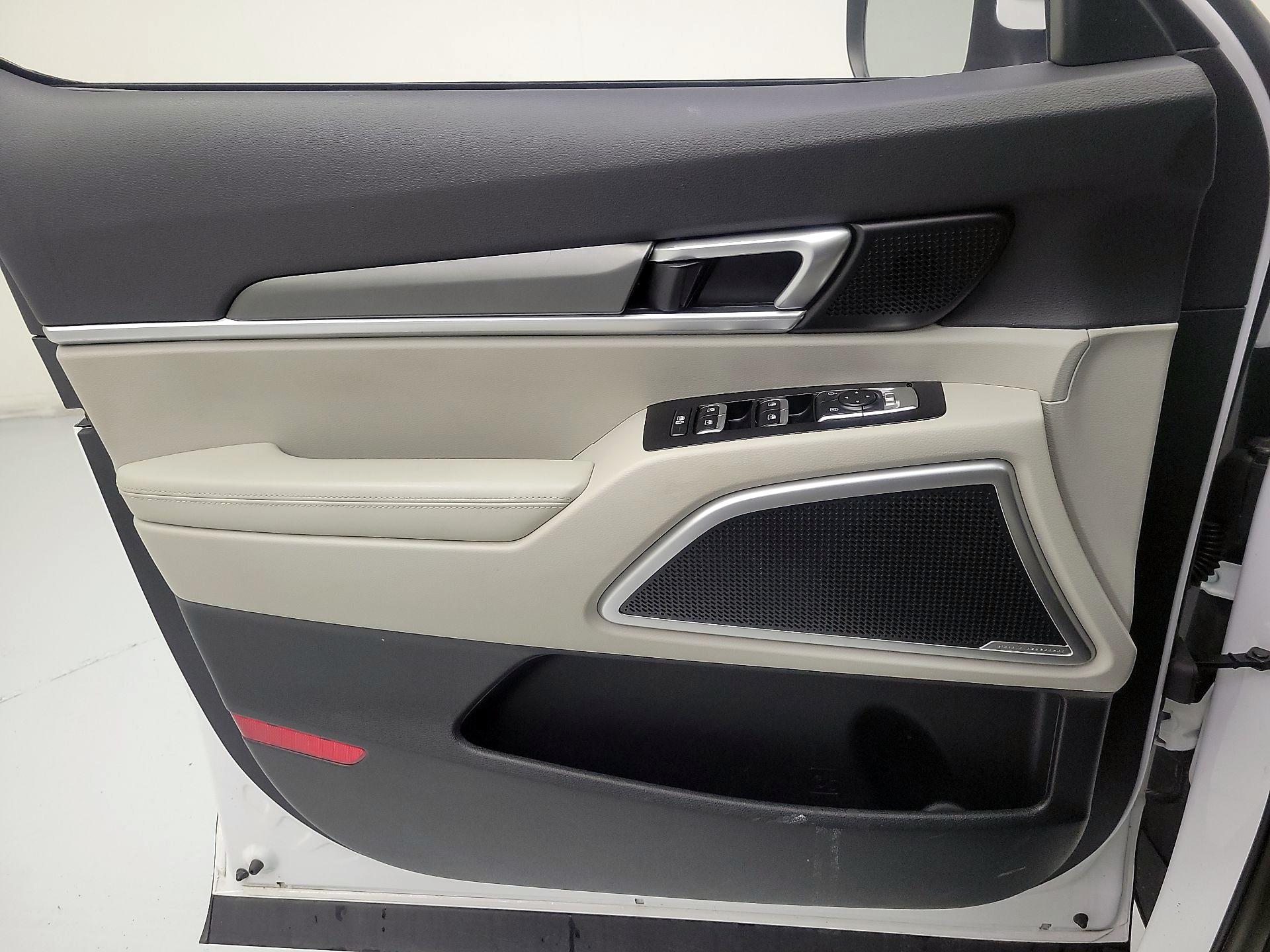 Thumbnail: 2022 Kia Telluride - 10