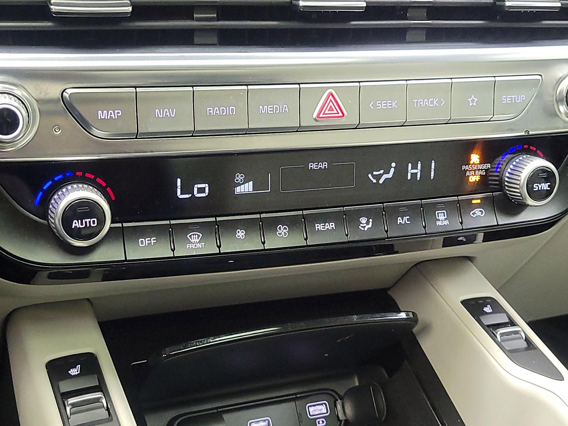 Thumbnail: 2022 Kia Telluride - 15