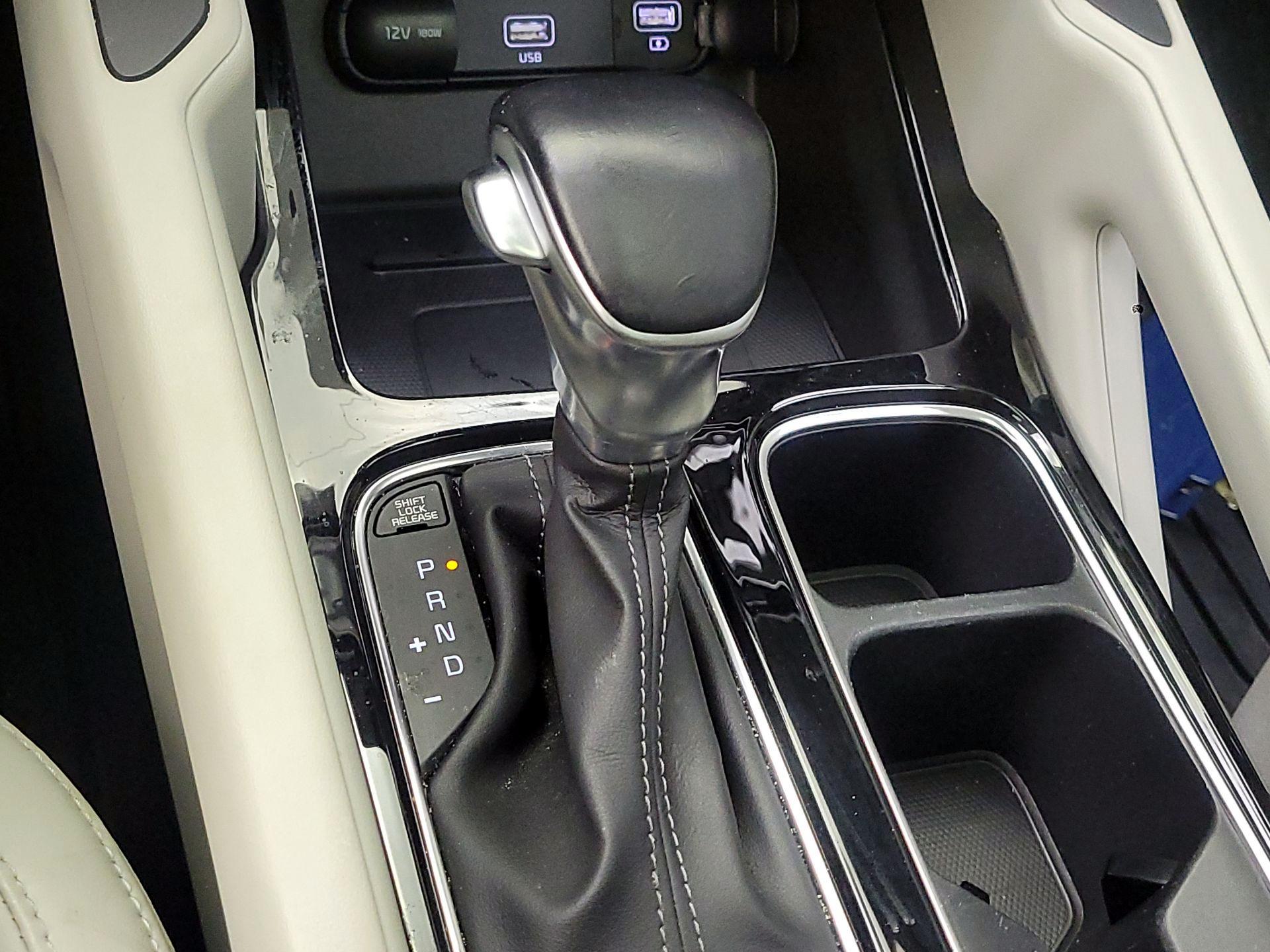 Thumbnail: 2022 Kia Telluride - 16