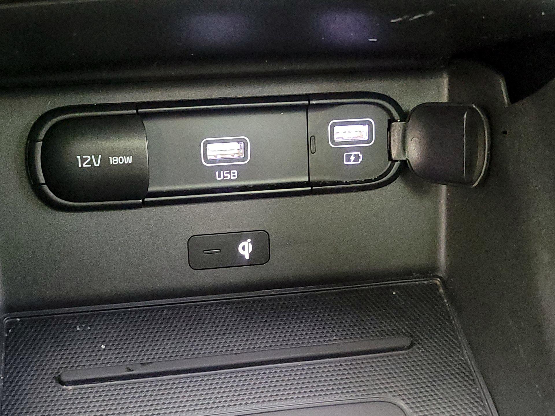 Thumbnail: 2022 Kia Telluride - 17