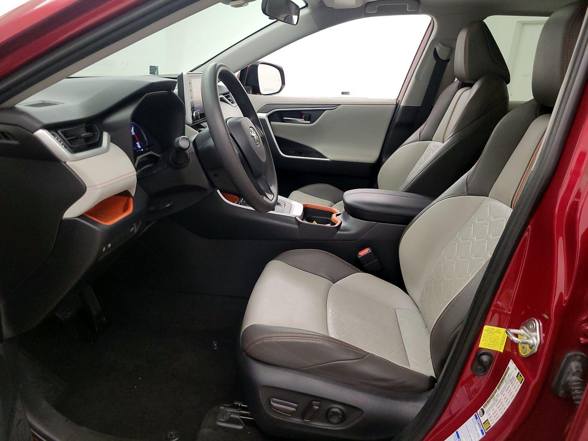 Thumbnail: 2019 Toyota RAV4 - 11