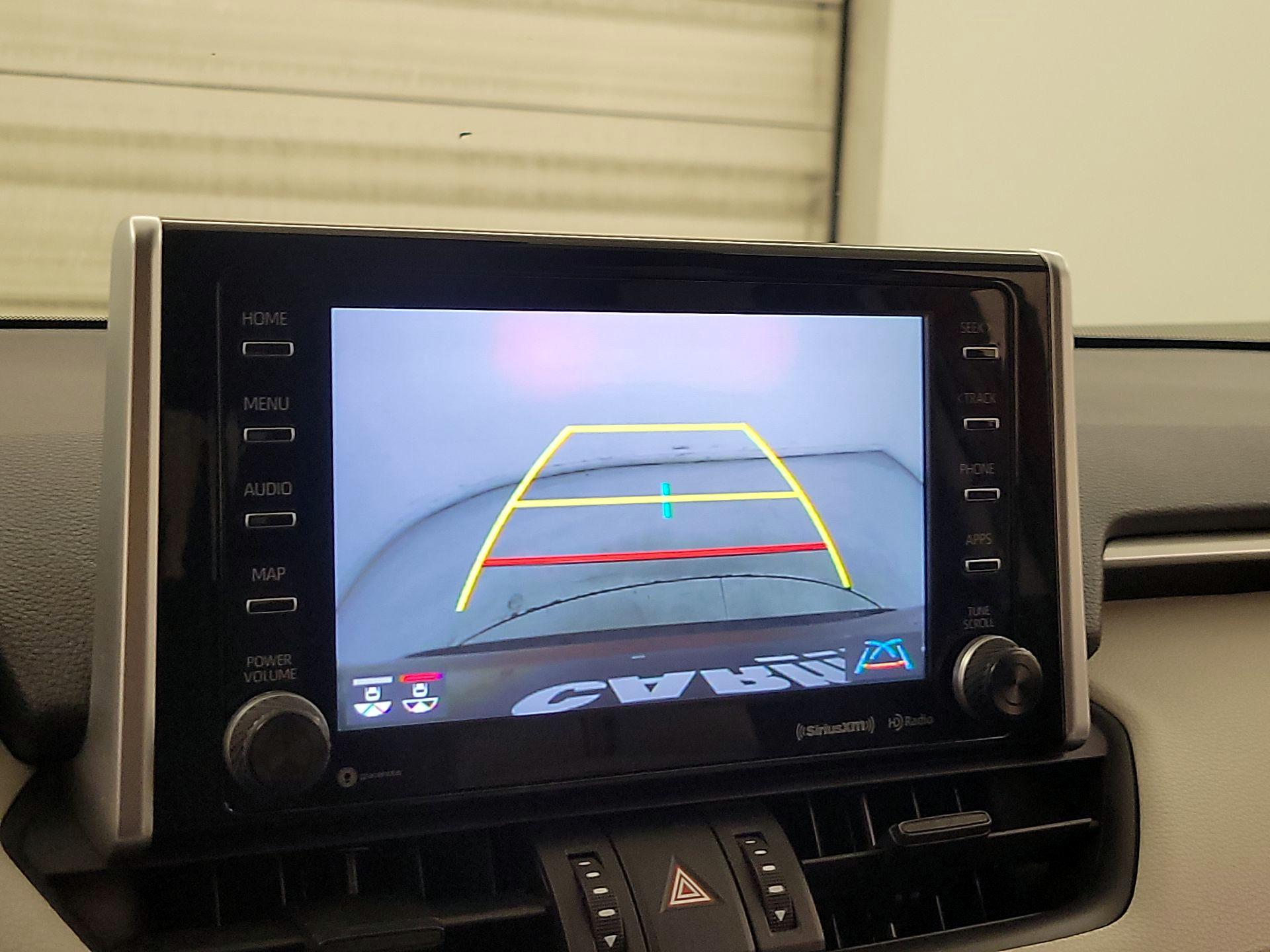 Thumbnail: 2019 Toyota RAV4 - 14