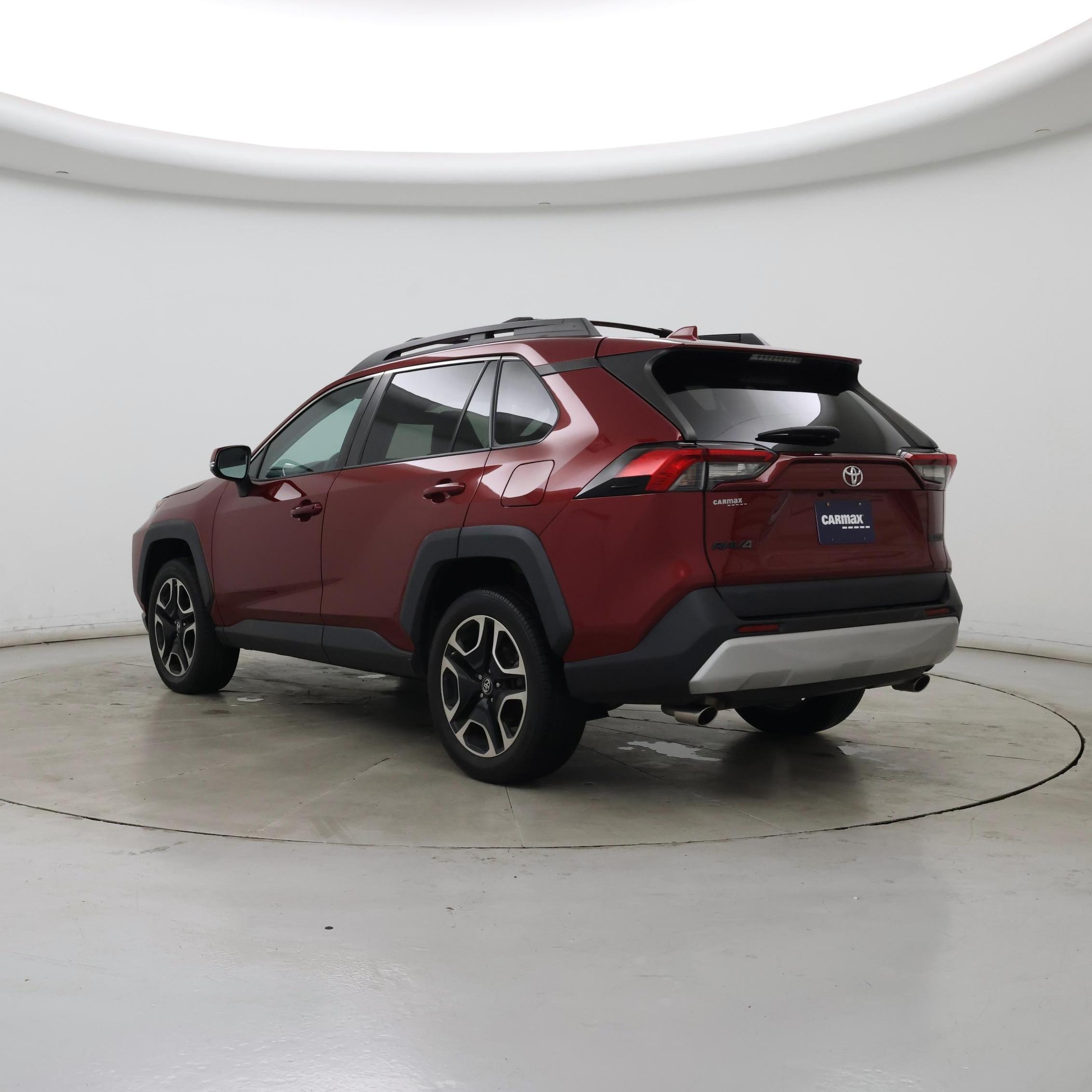 Thumbnail: 2019 Toyota RAV4 - 2