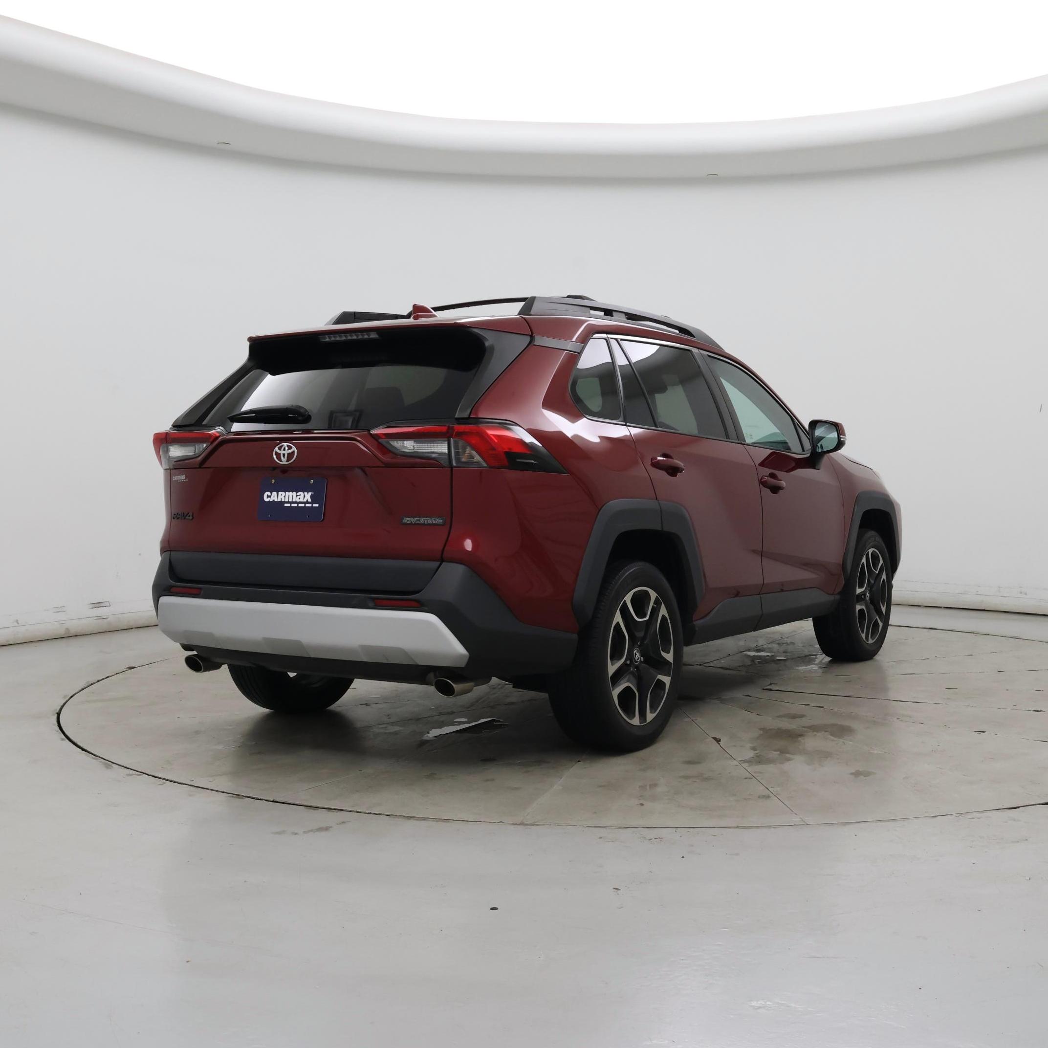 Thumbnail: 2019 Toyota RAV4 - 8