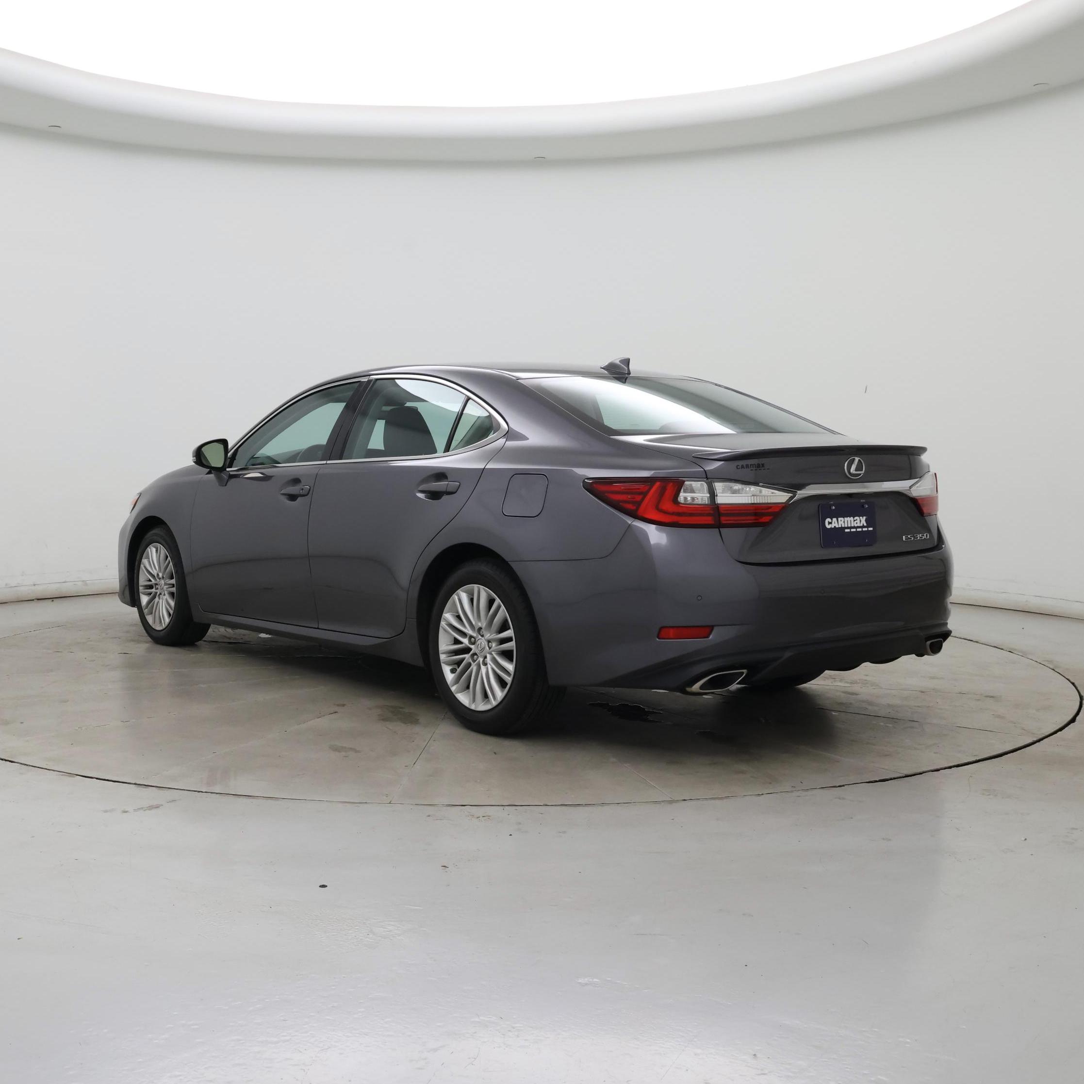 Thumbnail: 2016 Lexus ES - 2