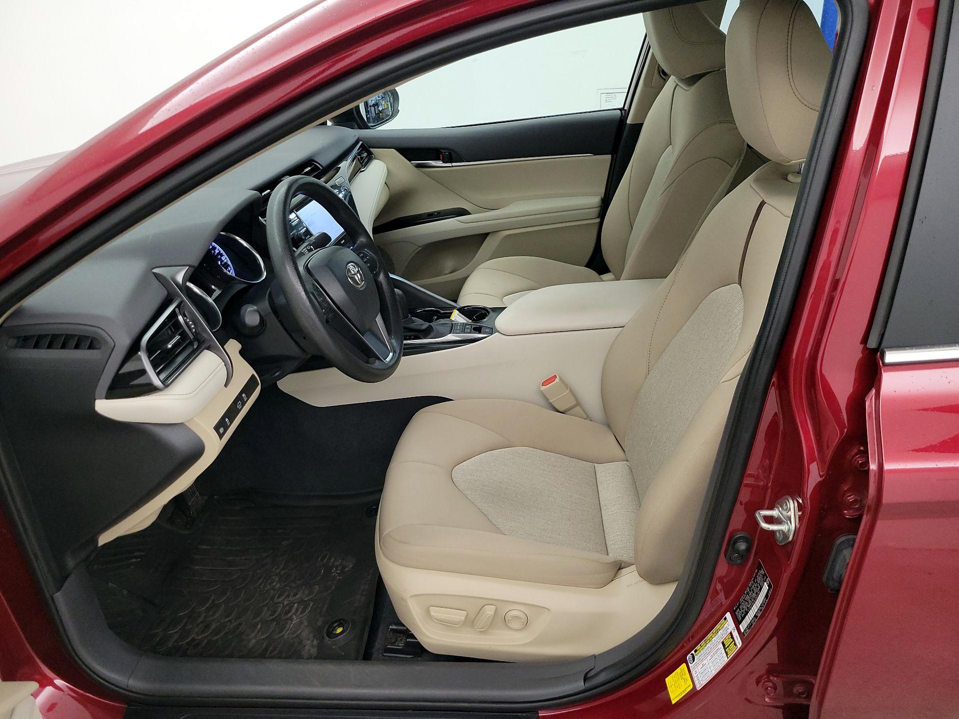 Thumbnail: 2020 Toyota Camry - 11