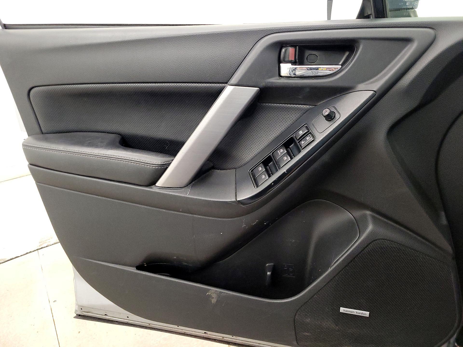 Thumbnail: 2016 Subaru Forester - 12