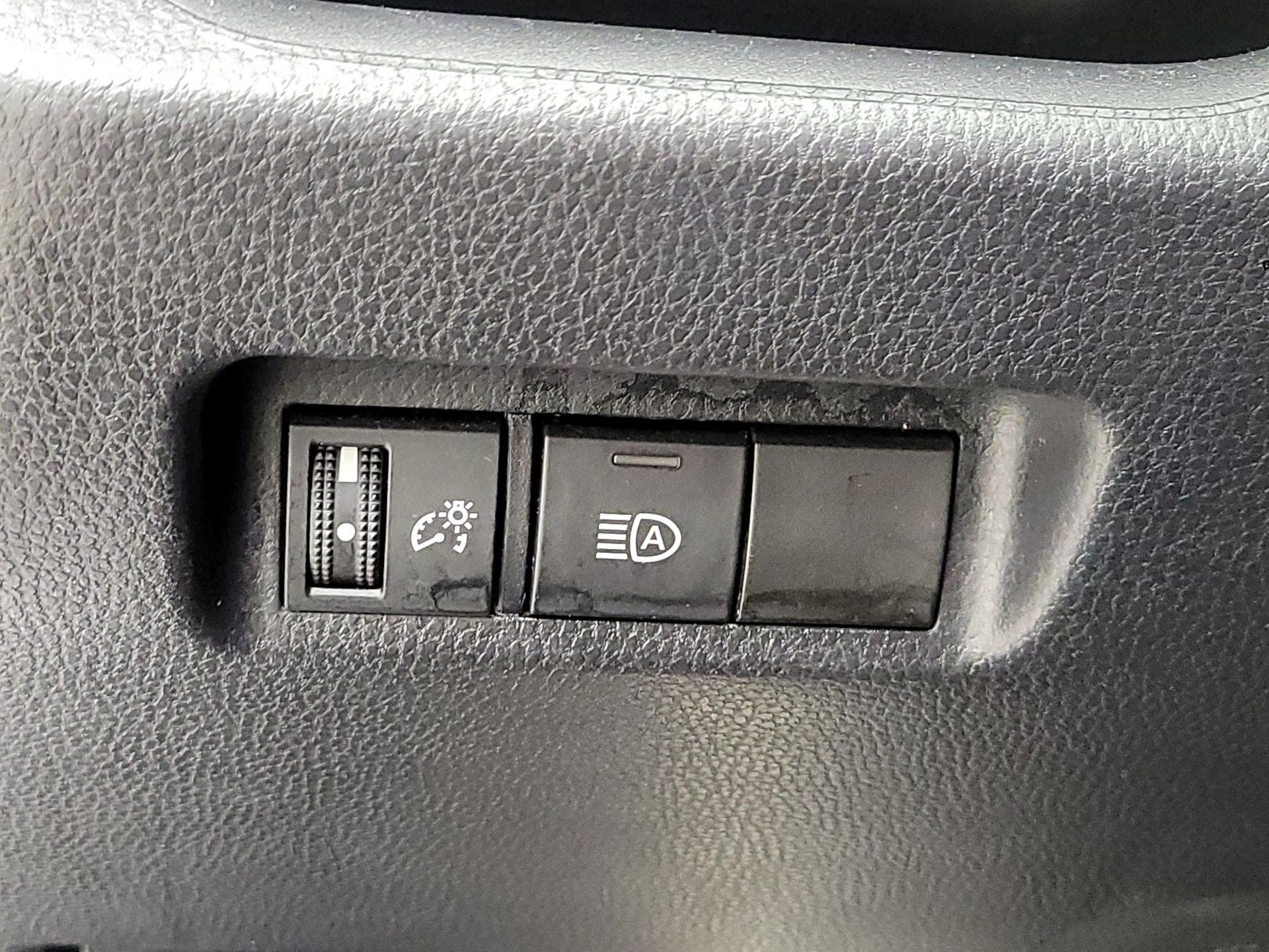 Thumbnail: 2021 Toyota RAV4 - 13